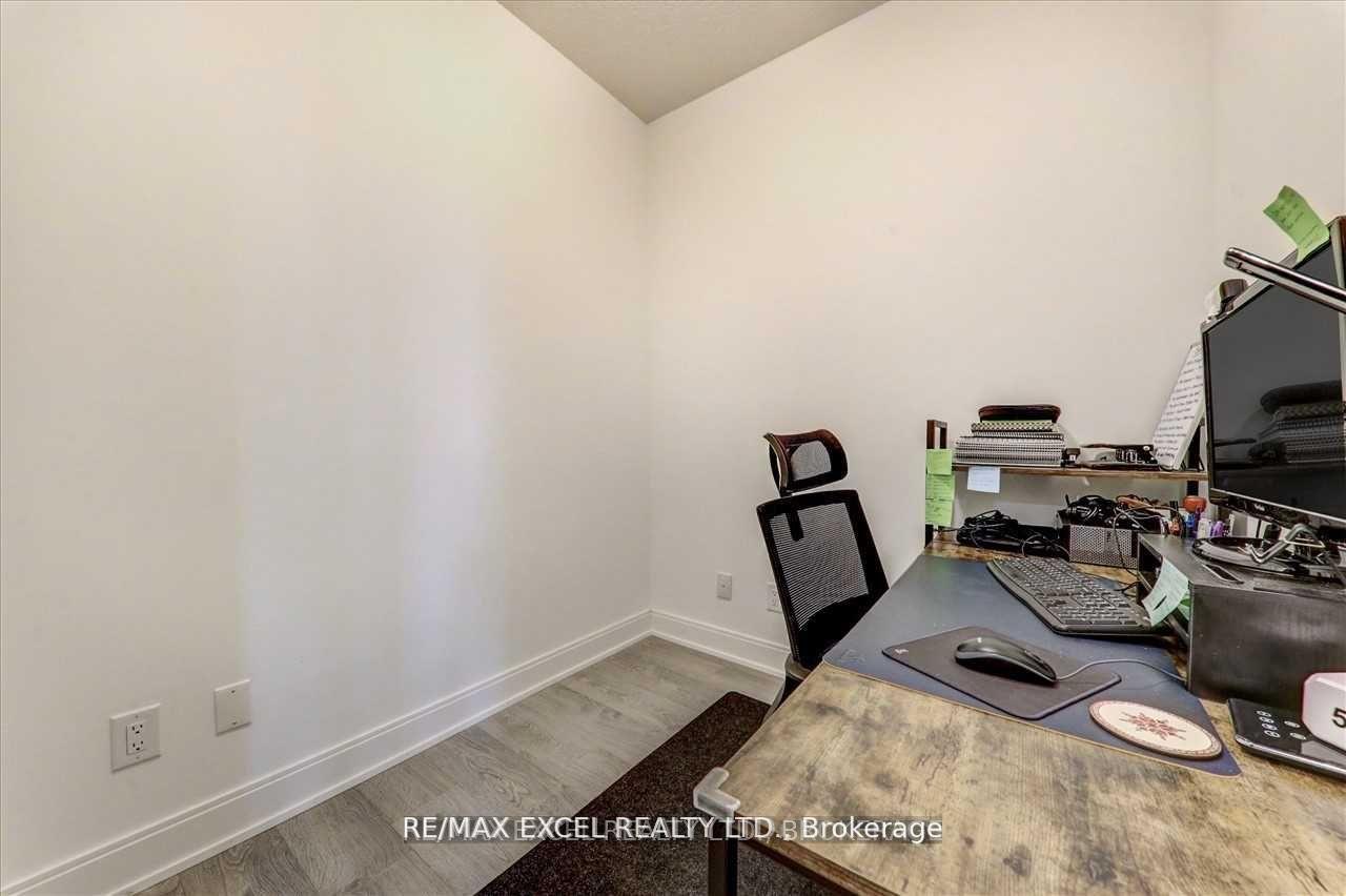 2 Bedrooms Condo at 70 Annie Craig, Toronto For sale