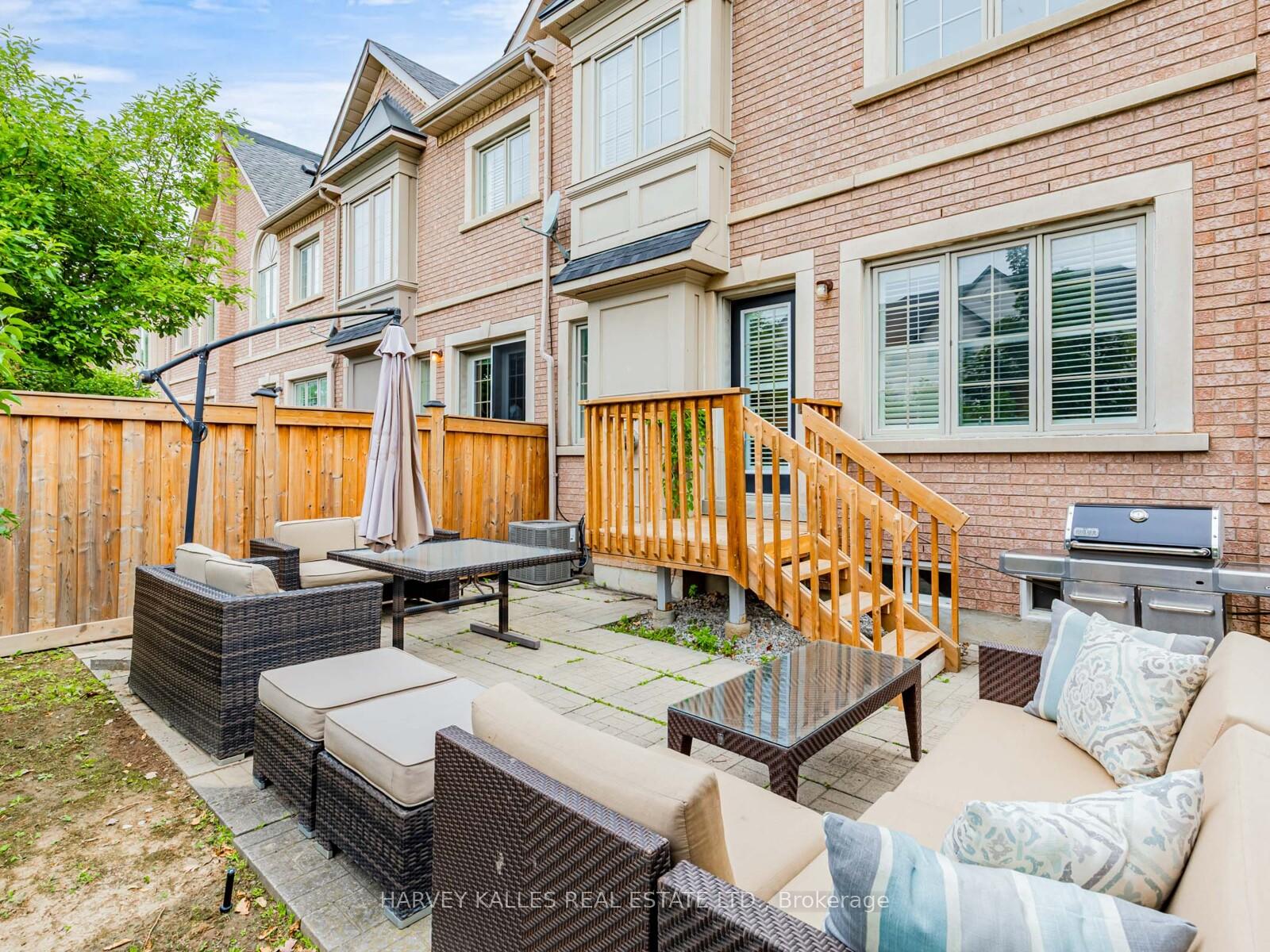 195 Kingsbridge Circle