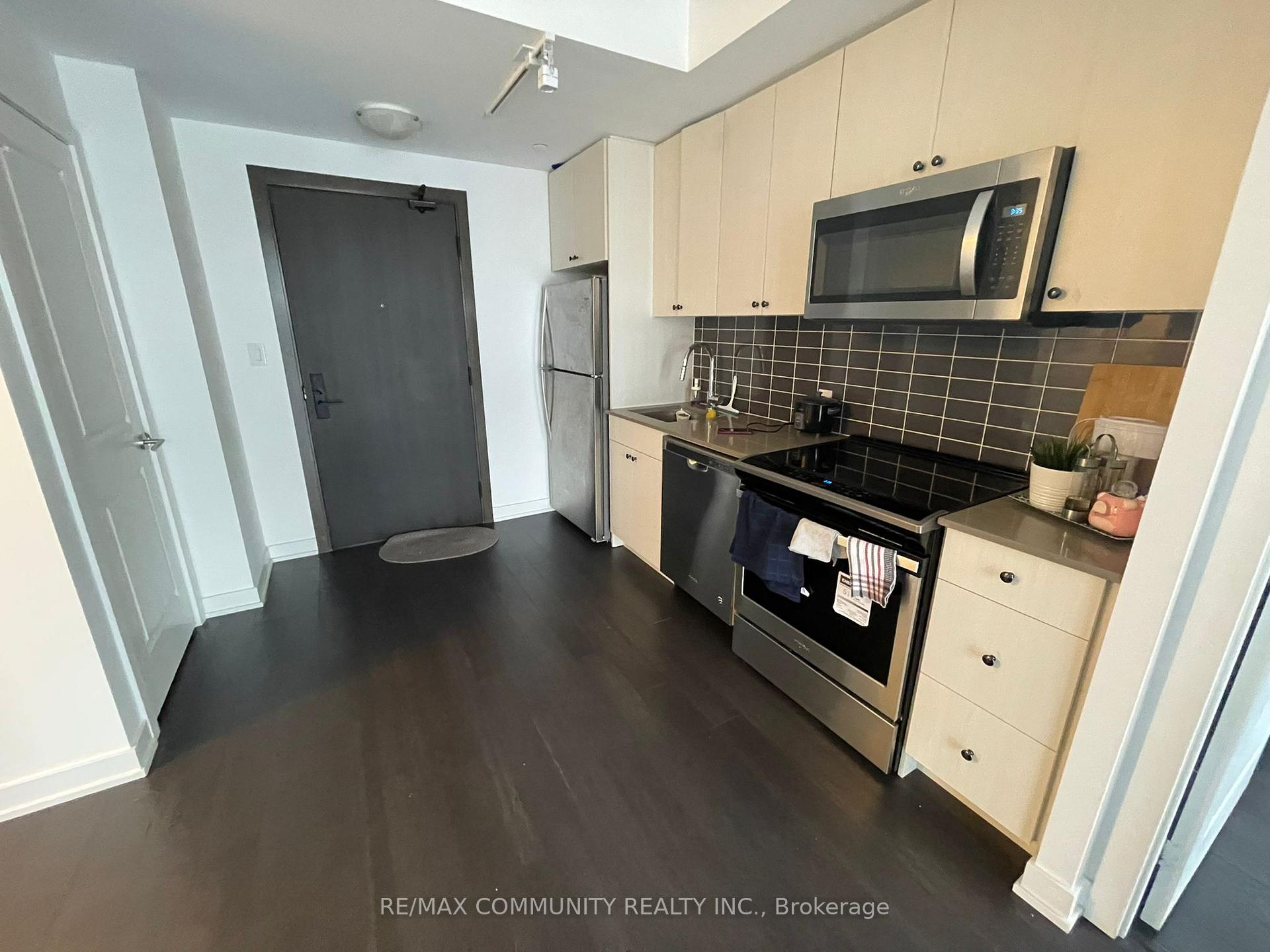 2 Bedrooms Condo at 2799 Kingston,  Toronto For sale