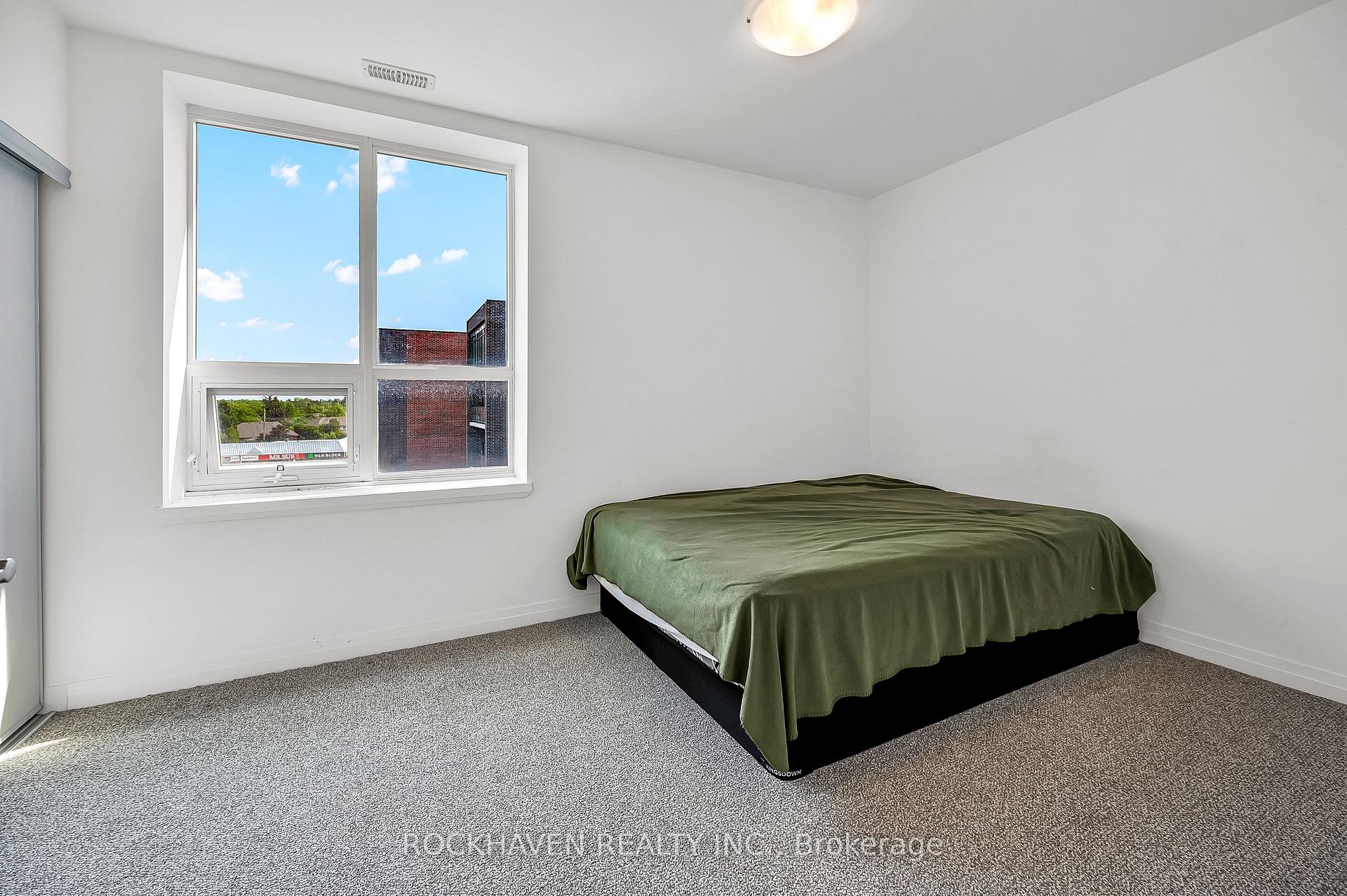 3 Bedrooms Condo at 5 Hamilton, Hamilton For sale