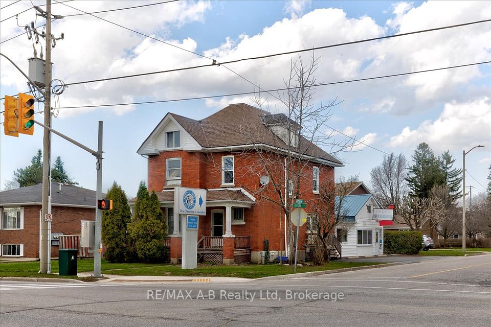 182 Huntingdon Street, Stratford, ON N5A 6P5