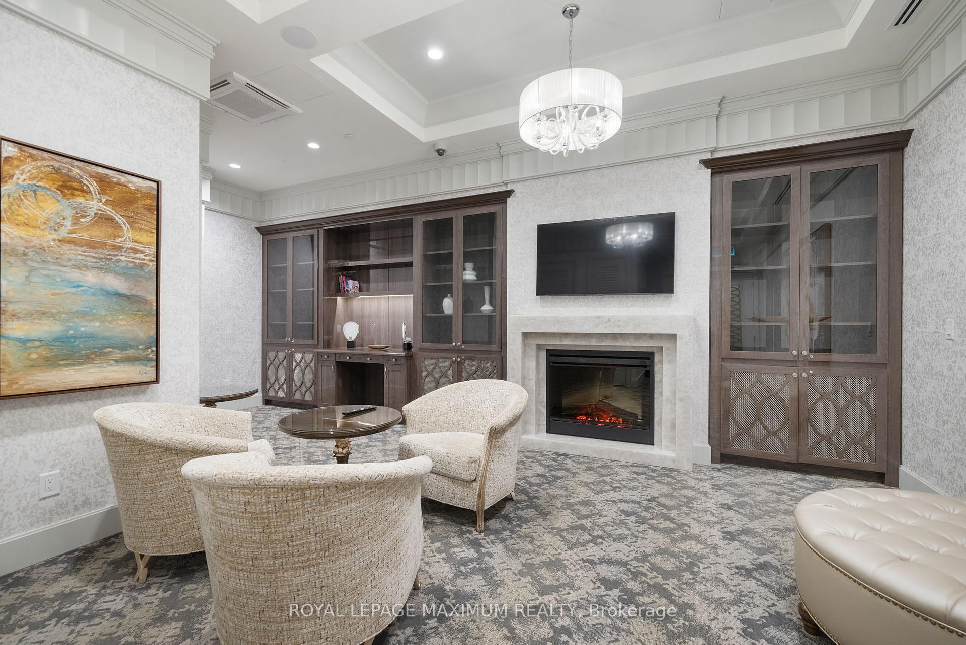 3 Bedrooms Condo at 9075 Jane, Vaughan For sale