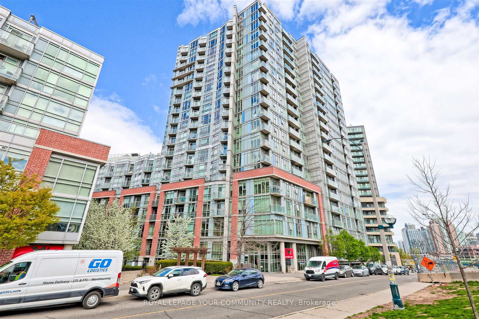 1 Bedroom Condo at 150 Sudbury, Toronto For sale