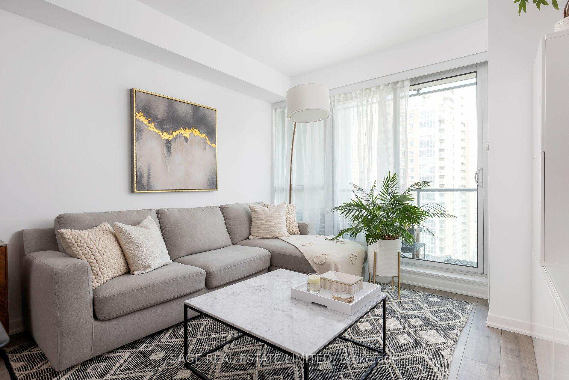 2 Bedrooms Condo at 150 East Liberty, Toronto For sale