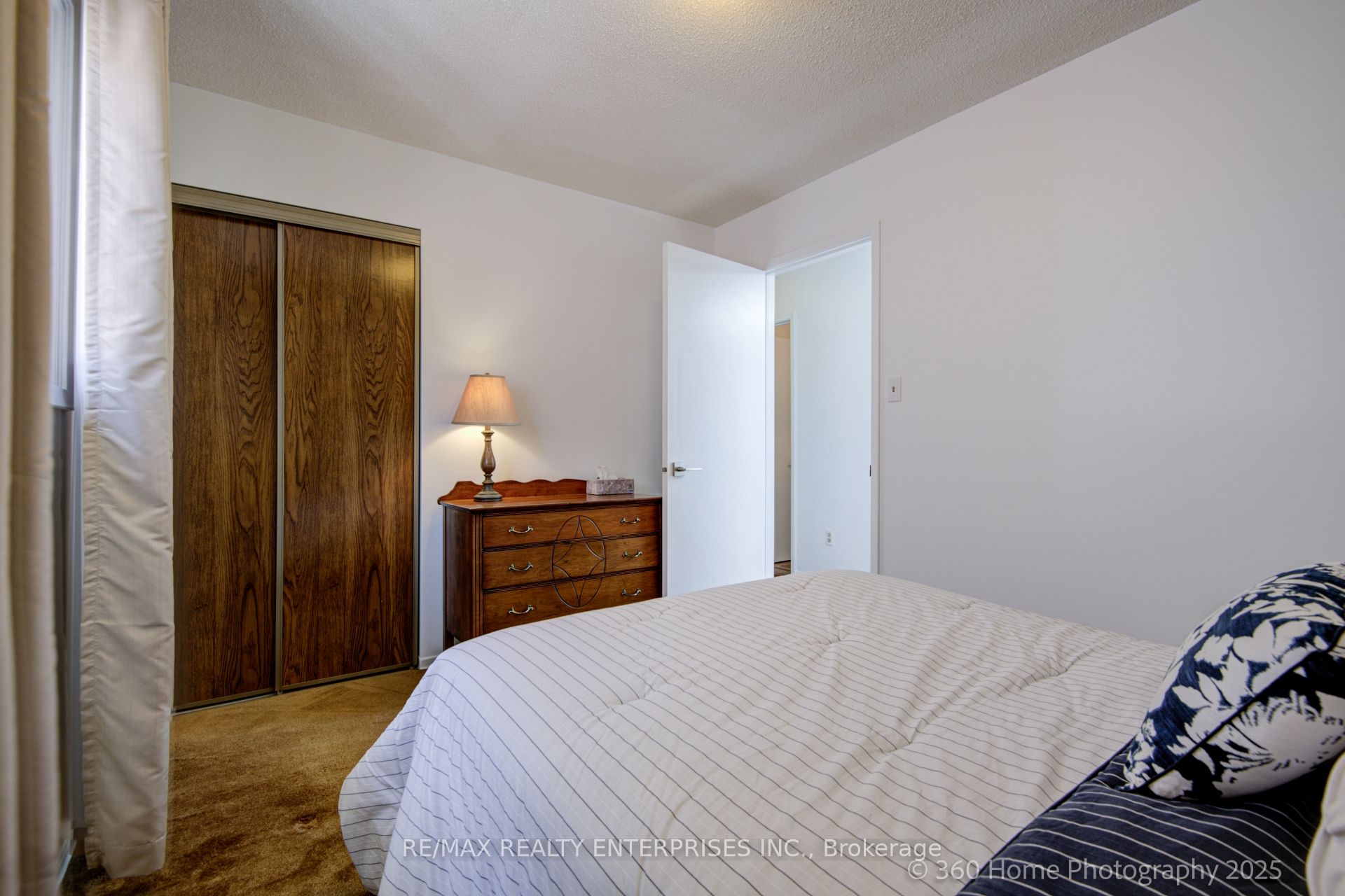 4425 Sawmill Valley Drive