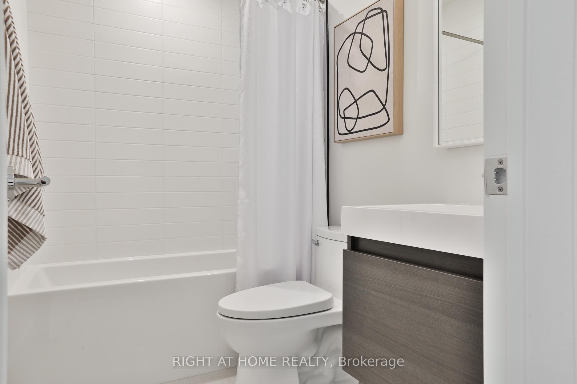 3 Bedrooms Condo at 2343 Gerrard, Toronto For sale
