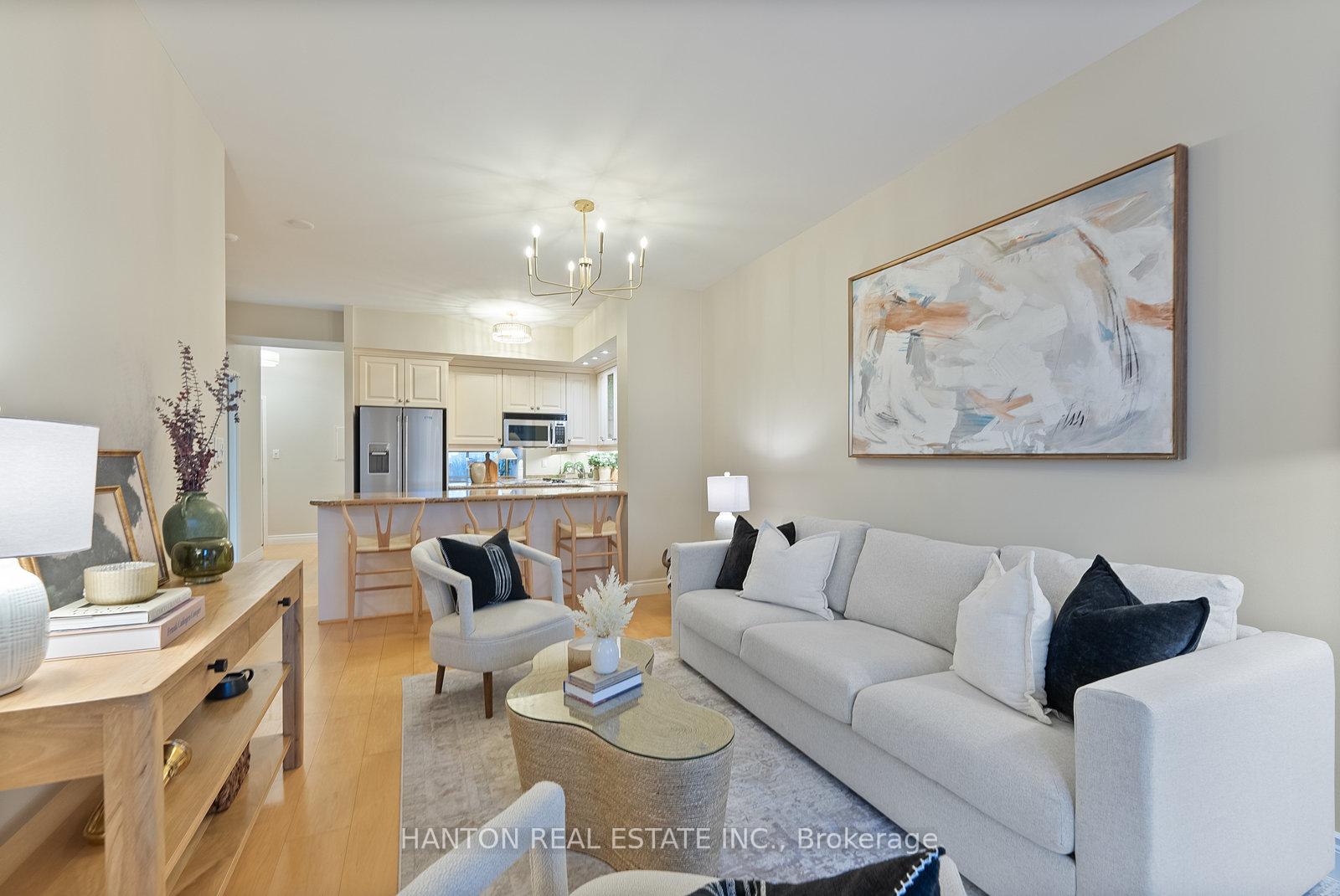 2 Bedrooms Condo at 77 Mcmurrich,  Toronto For sale