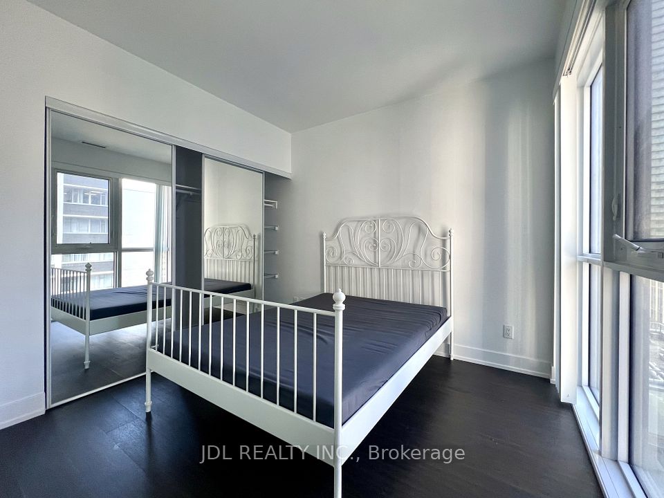 7 Grenville Street