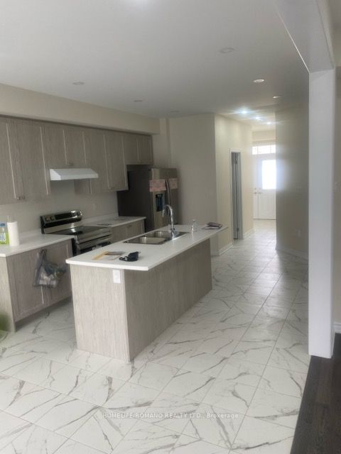 421 Barker Parkway, Thorold, ON L2V 0K7