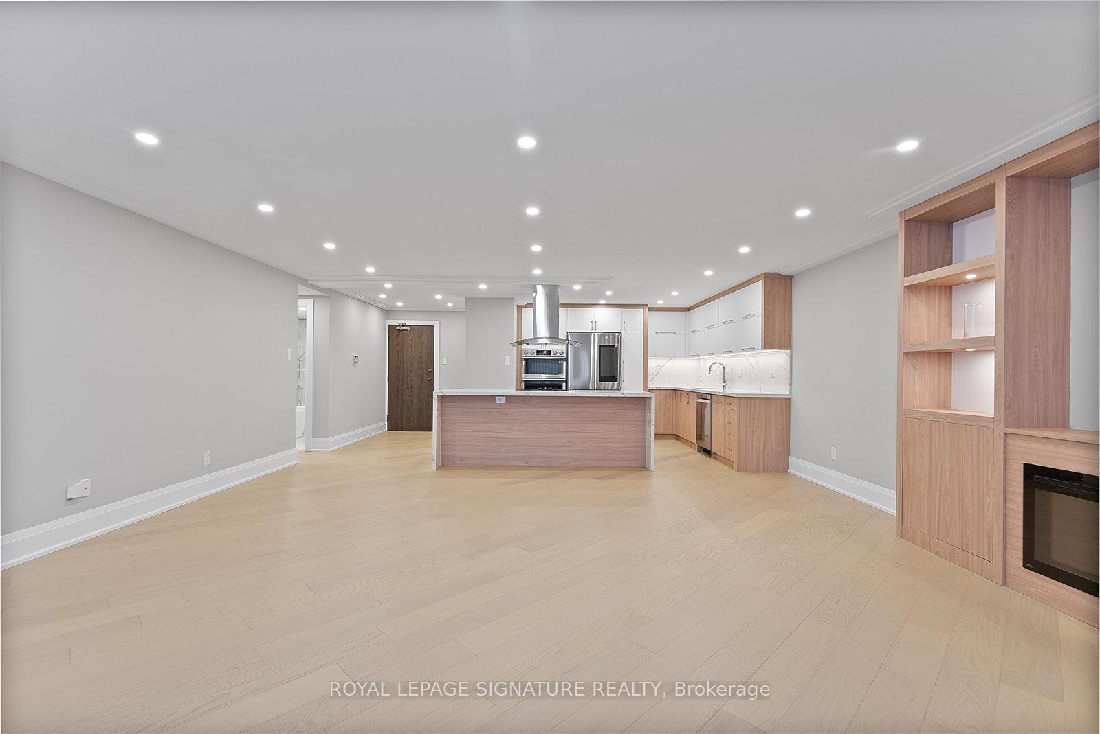 2 Bedrooms Condo at 77 Carlton,  Toronto For sale