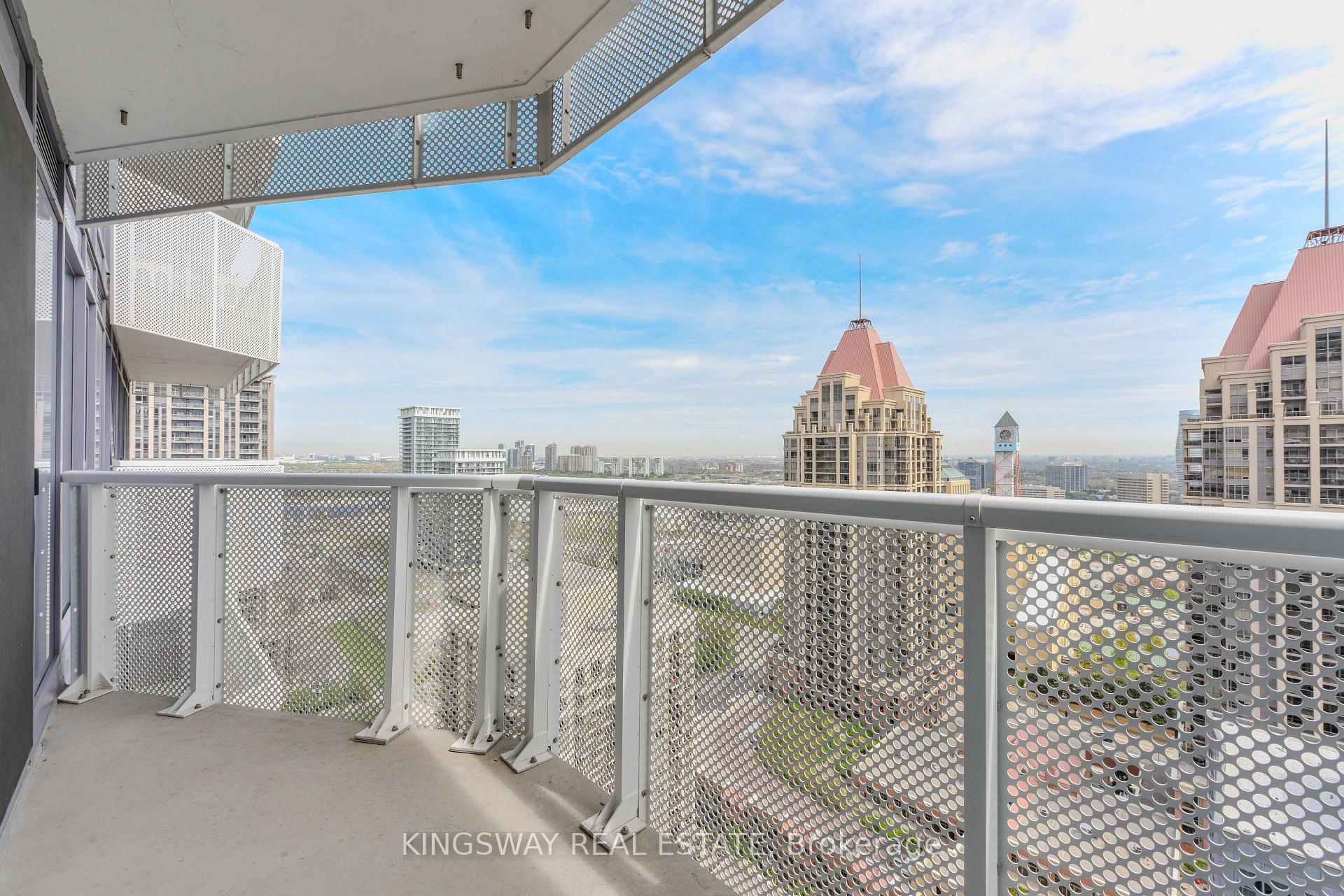 2 Bedrooms Condo at 4065 Confederation, Mississauga For sale