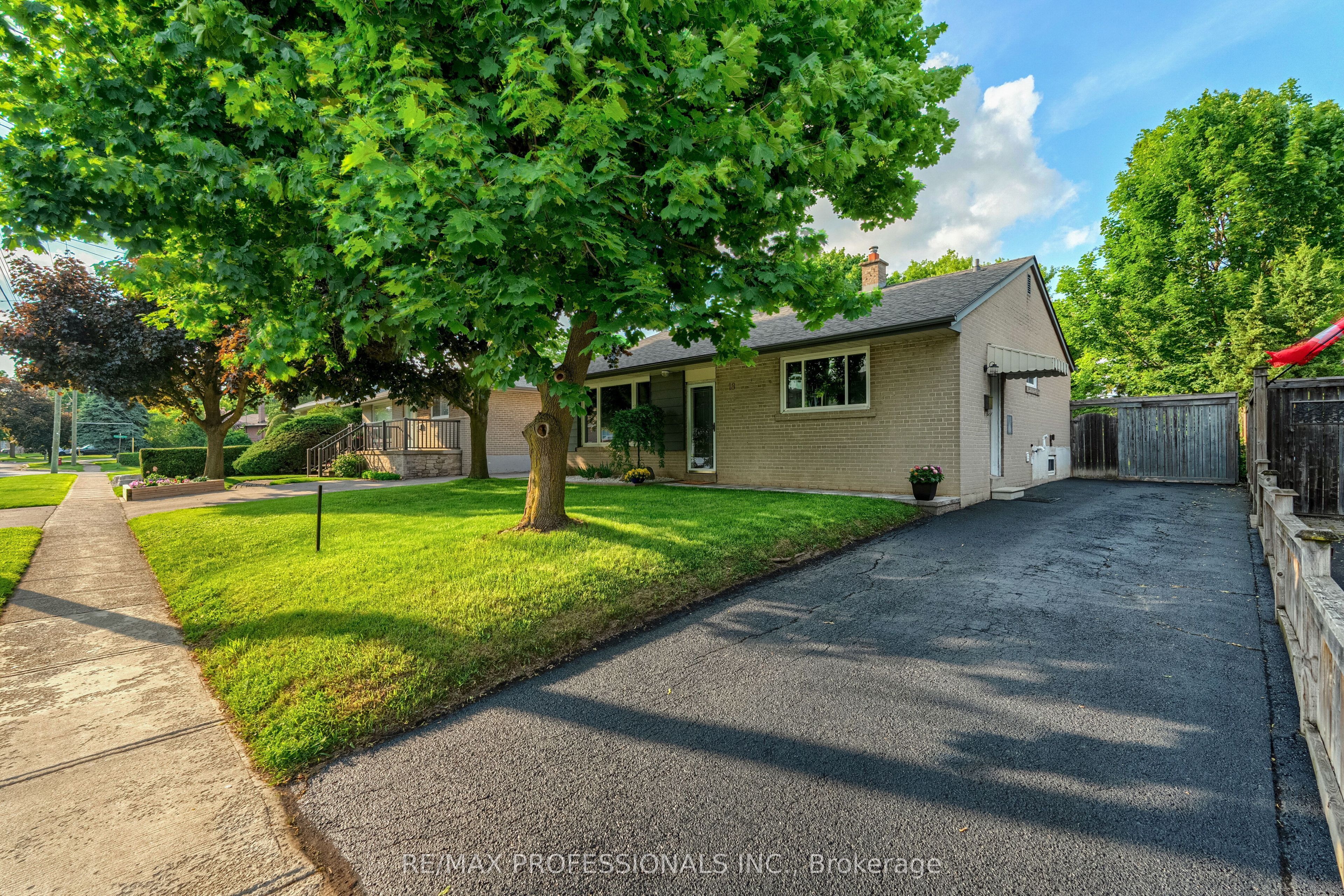 18 Weber Drive