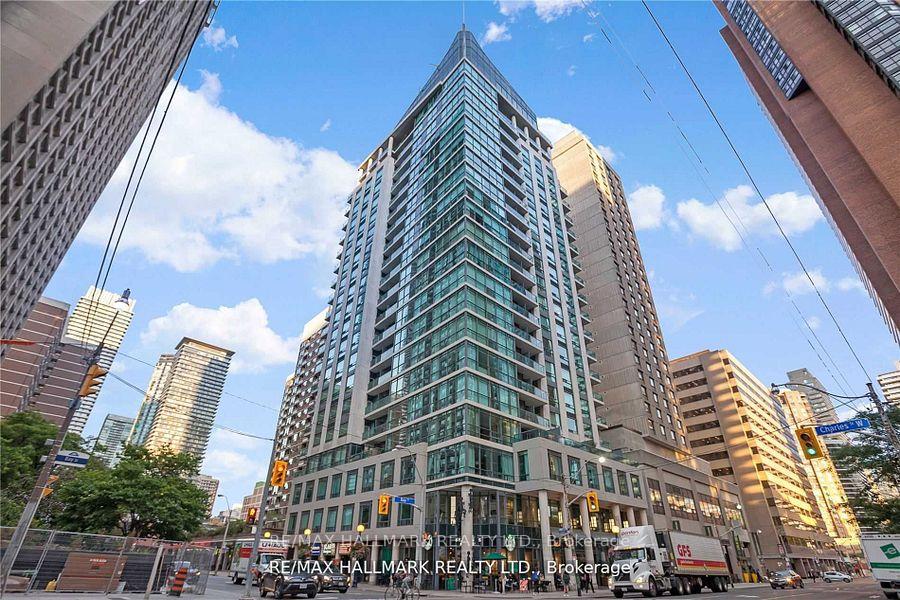 2 Bedrooms Condo at 1121 Bay, Toronto For sale