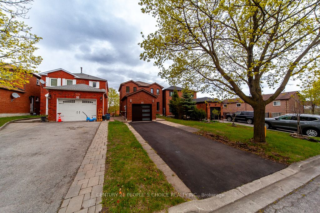 35 Fernbank Place