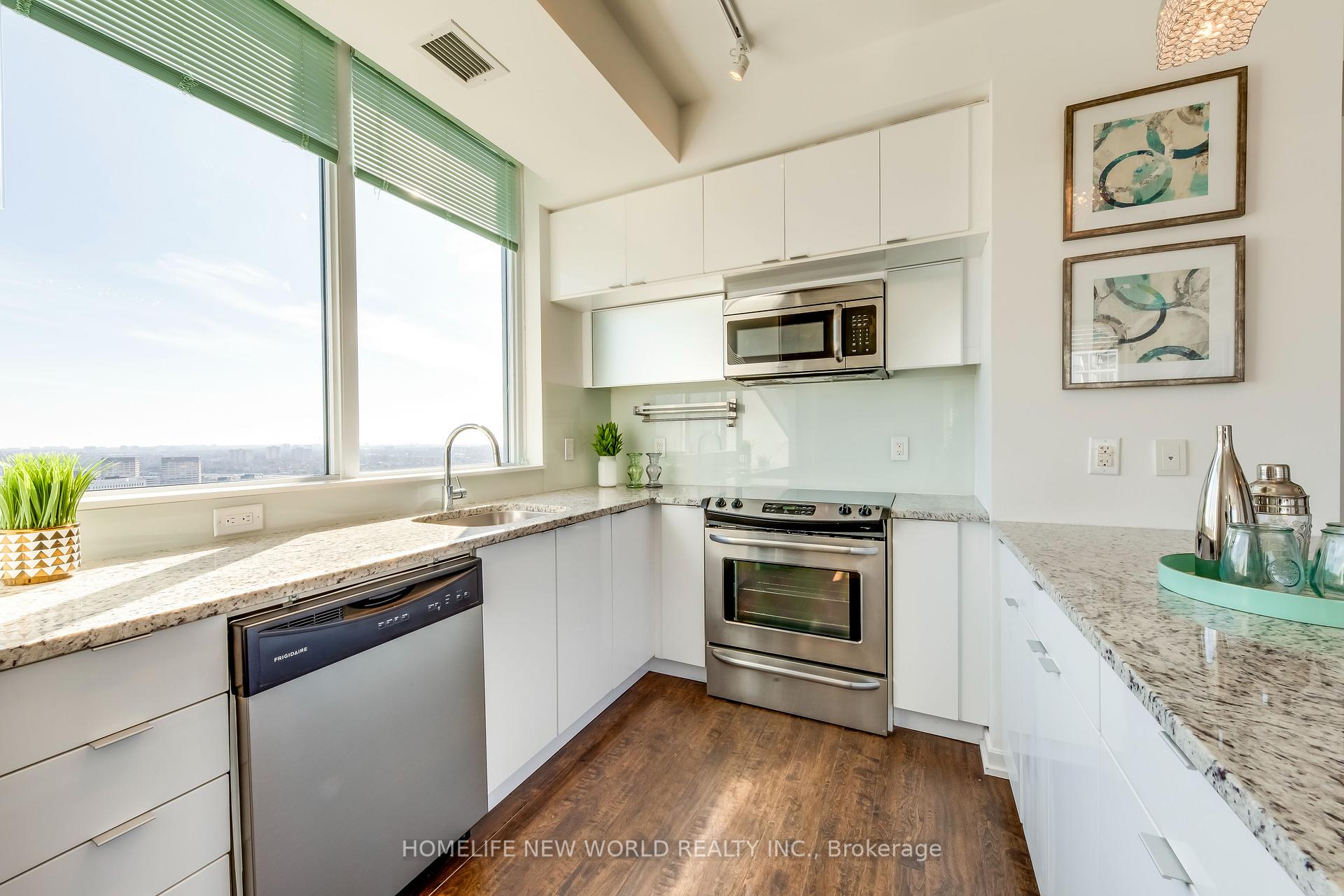 3 Bedrooms Condo at 62 Forest Manor, Toronto For sale
