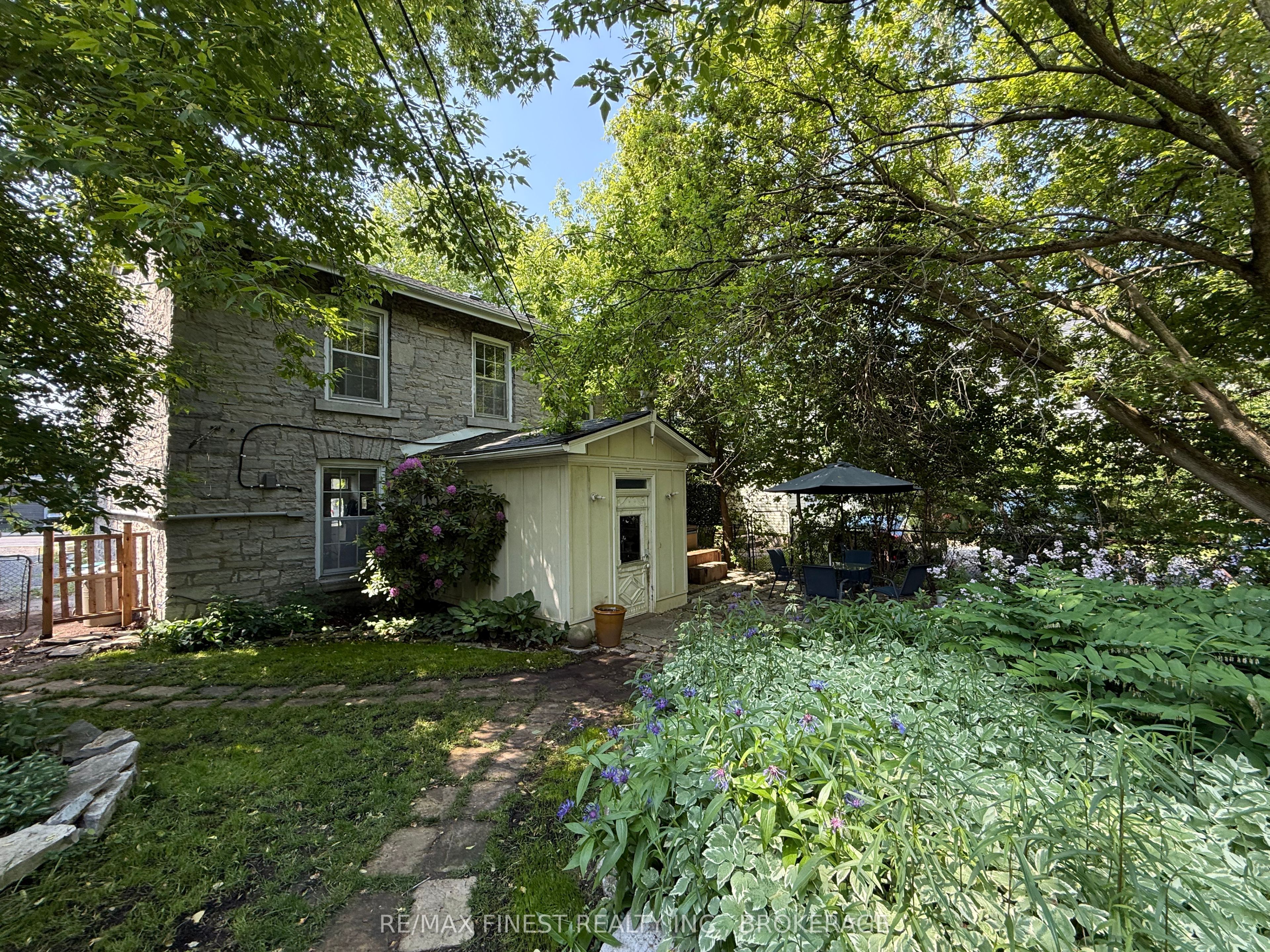 579 Union Street