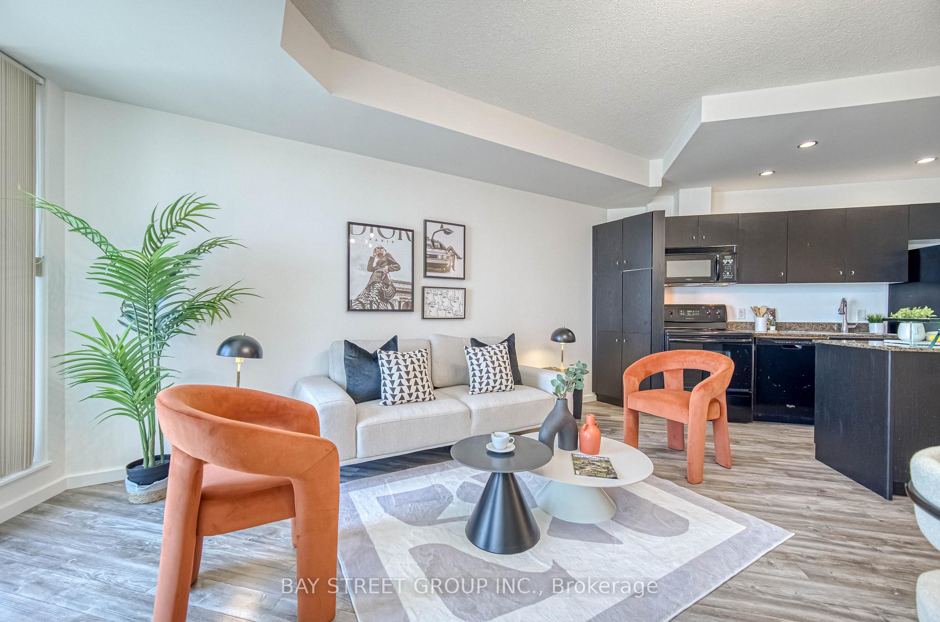 1 Bedroom Condo at 8 York, Toronto For sale