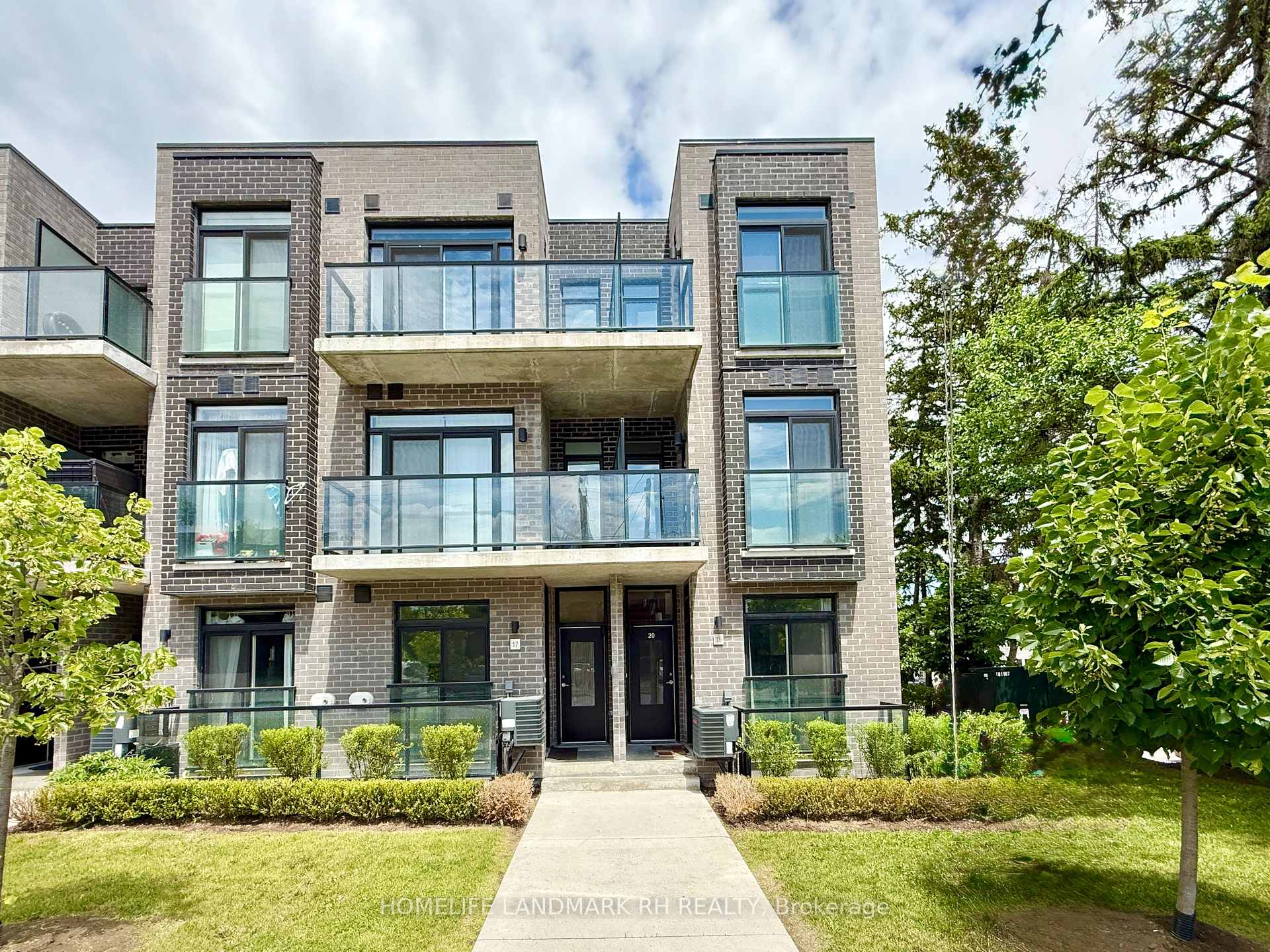 2 Bedrooms Condo at 268 Finch, Toronto For sale