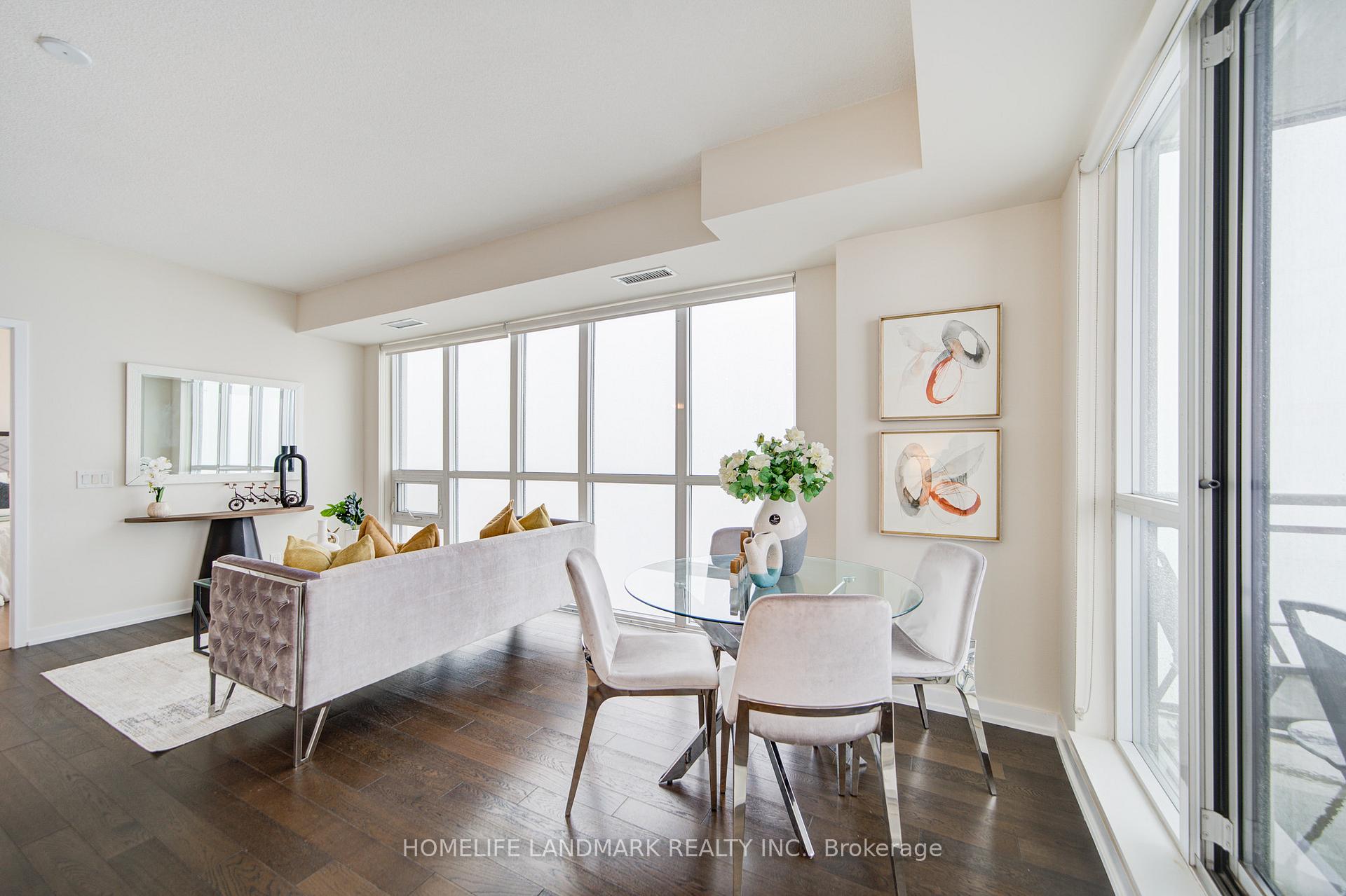 3 Bedrooms Condo at 4011 Brickstone, Mississauga For sale