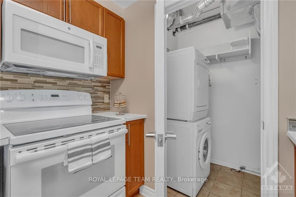 200 RIDEAU Street, #1206