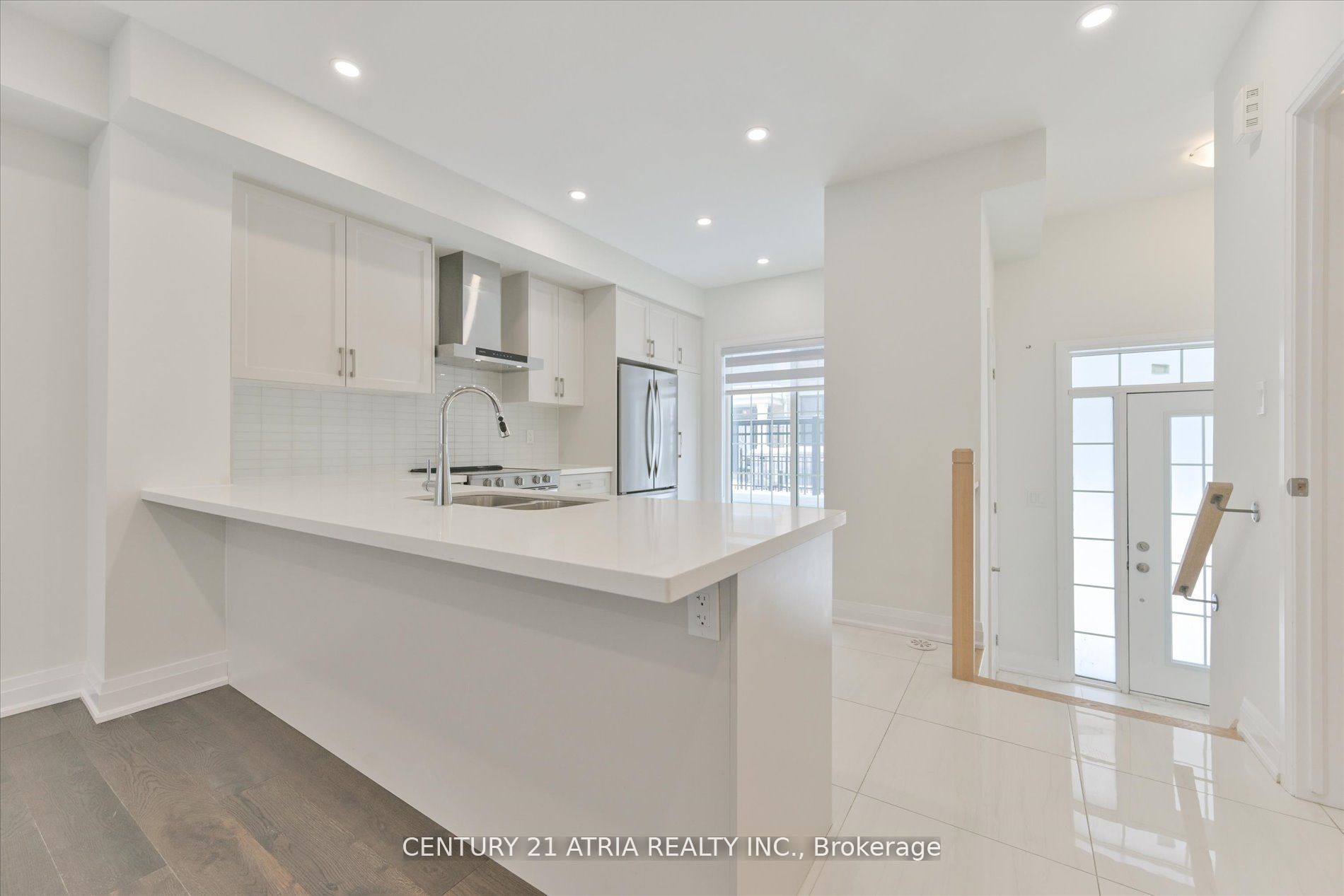 106 Clippers Crescent