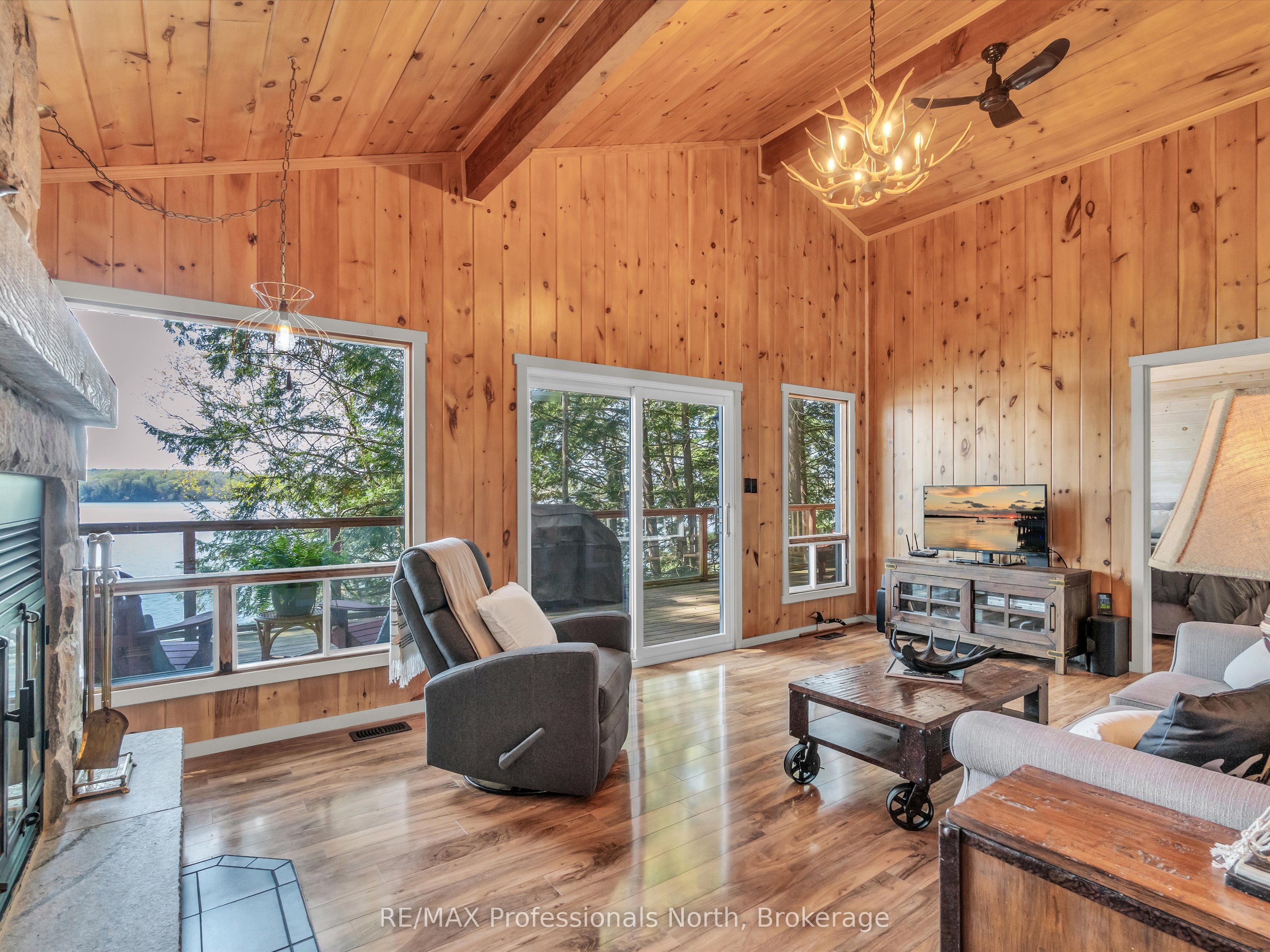 1091 Carlo Enterprise Road, Muskoka Lakes, ON P0B 1M0