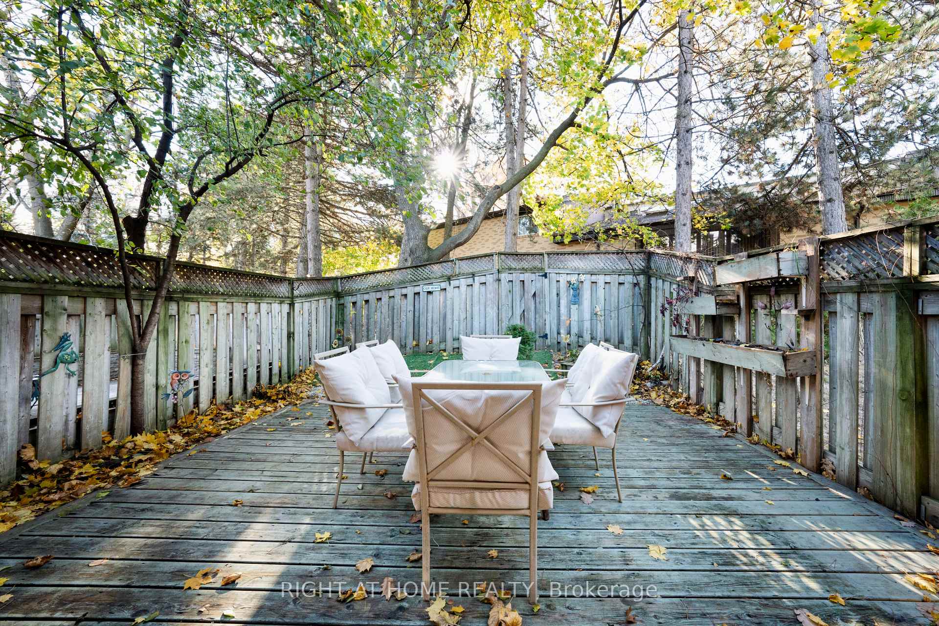 3 Bedrooms Condo at 43 Wild Ginger, Toronto For sale