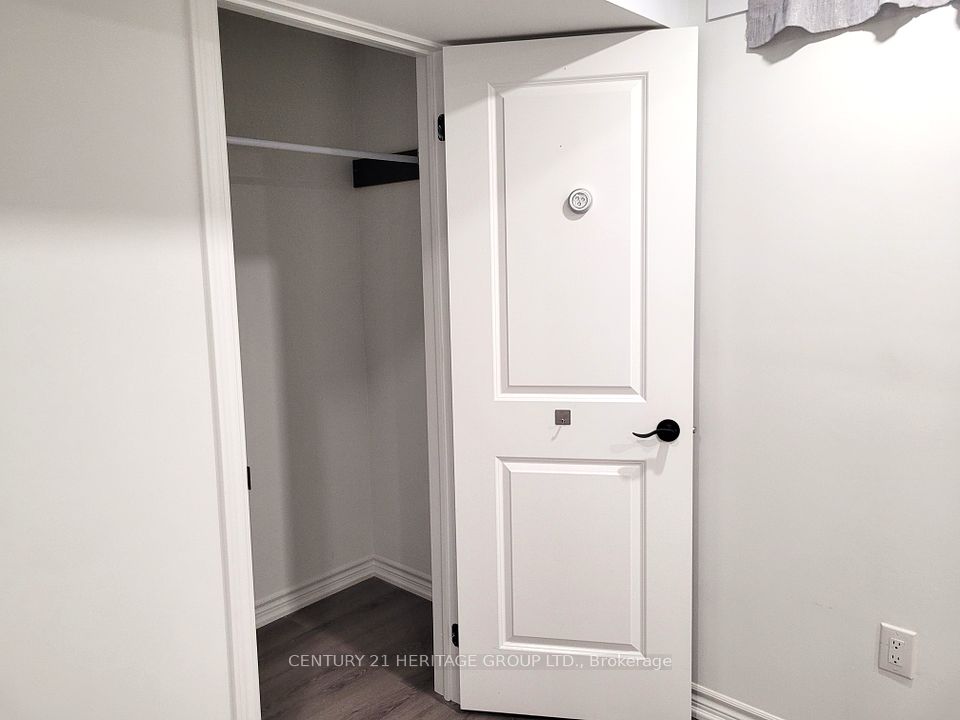 https://trreb-image.ampre.ca/mDuQACIA_jPIAsac4NOrHiYP1YDy5DwAbKeffzpPhu4/rs:fit:960:960/wm:.5:so:0:50:.4/wmsh:10/wmt:PHNwYW4gZm9yZWdyb3VuZD0nd2hpdGUnIGZvbnQ9JzY4Jz5DRU5UVVJZIDIxIEhFUklUQUdFIEdST1VQIExURC4sIEJyb2tlcmFnZTwvc3Bhbj4/cb:20250504052634/L3RycmViL2xpc3RpbmdzLzQwLzkyLzIwLzc0L3AvNGNkMTliMjUtY2Y3MS00YjNiLThiNzktMTM5ODIwYzIxMDY1LmpwZw.jpg