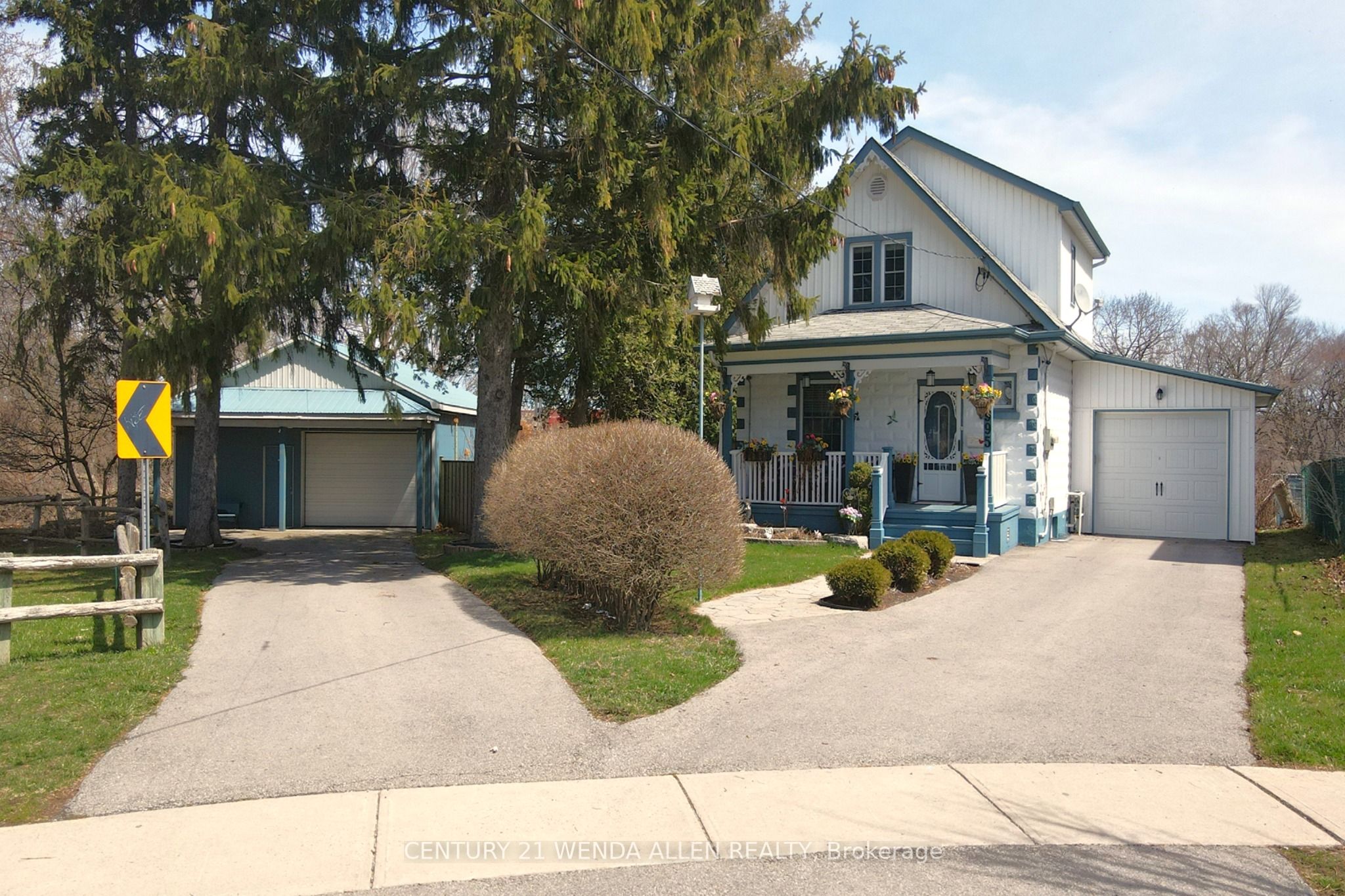 995 Cedar Street, Oshawa, ON L1J 3R5