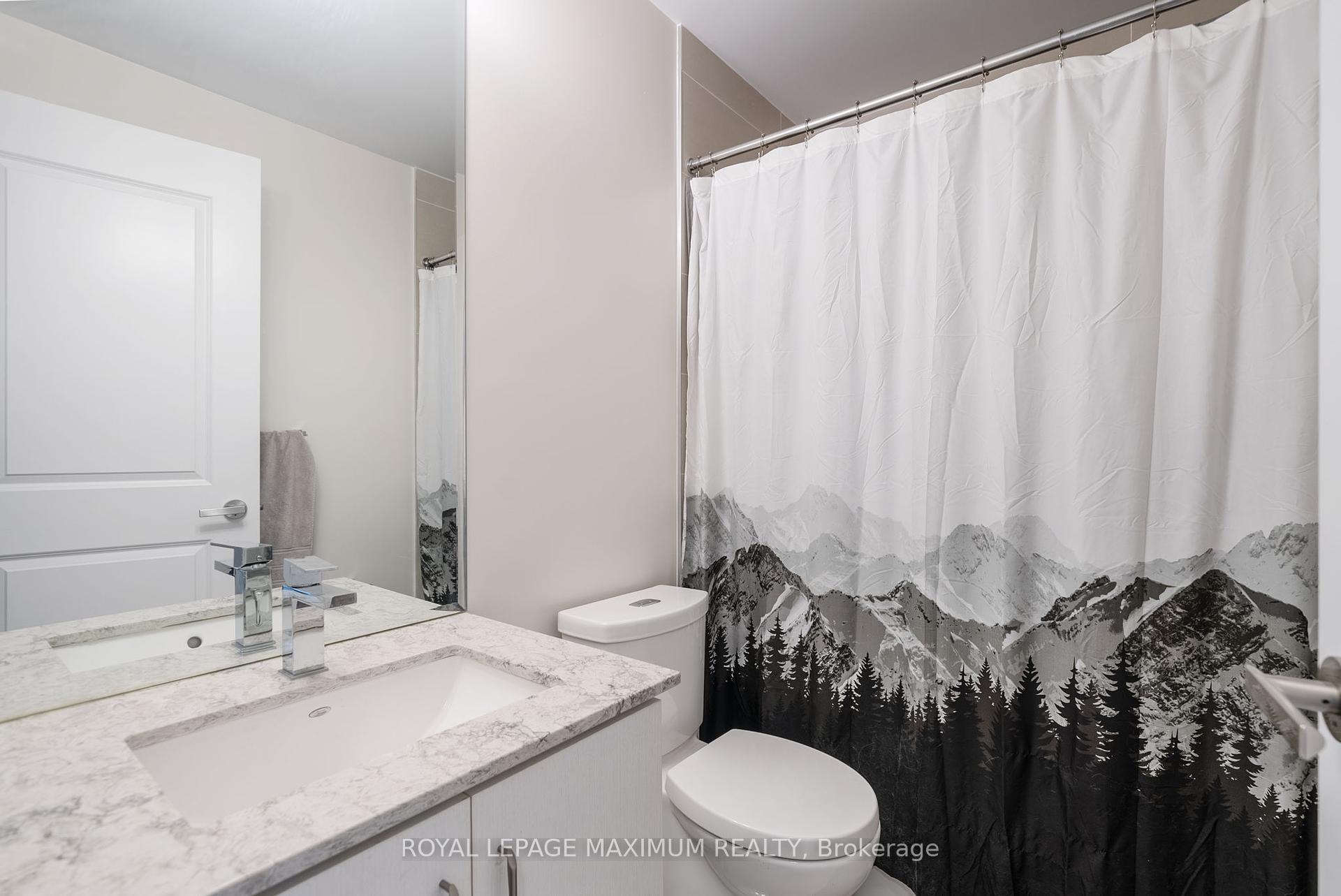 3 Bedrooms Condo at 9075 Jane, Vaughan For sale