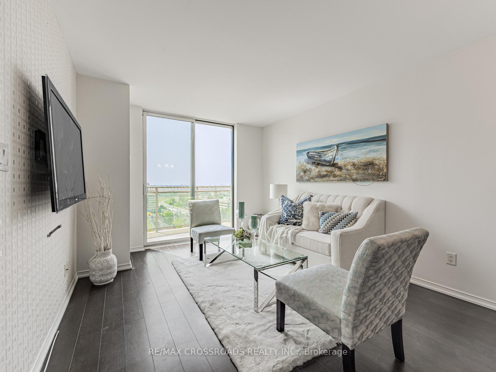 2 Bedrooms Condo at 6 Rosebank, Toronto For sale
