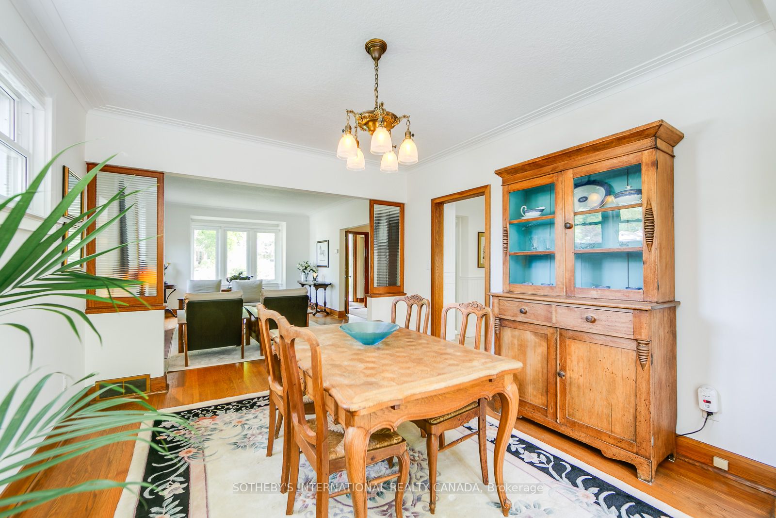 5 Springbank Avenue
