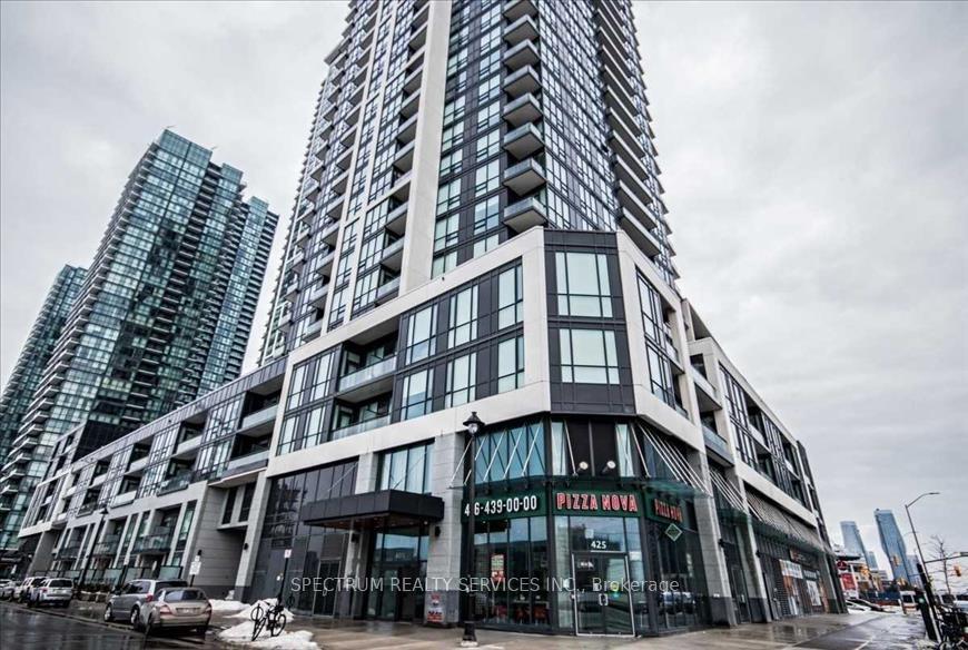 3 Bedrooms Condo at 4011 Brickstone, Mississauga For sale
