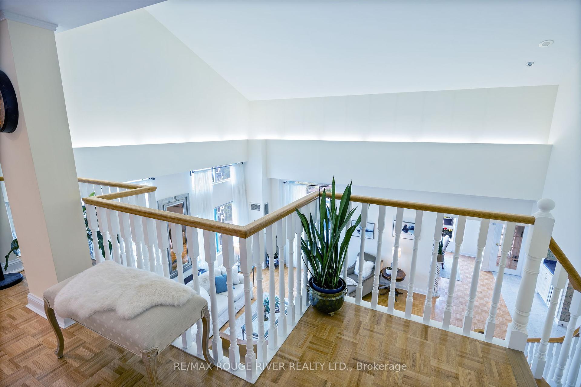 3 Bedrooms Condo at 101 Subway, Toronto For sale