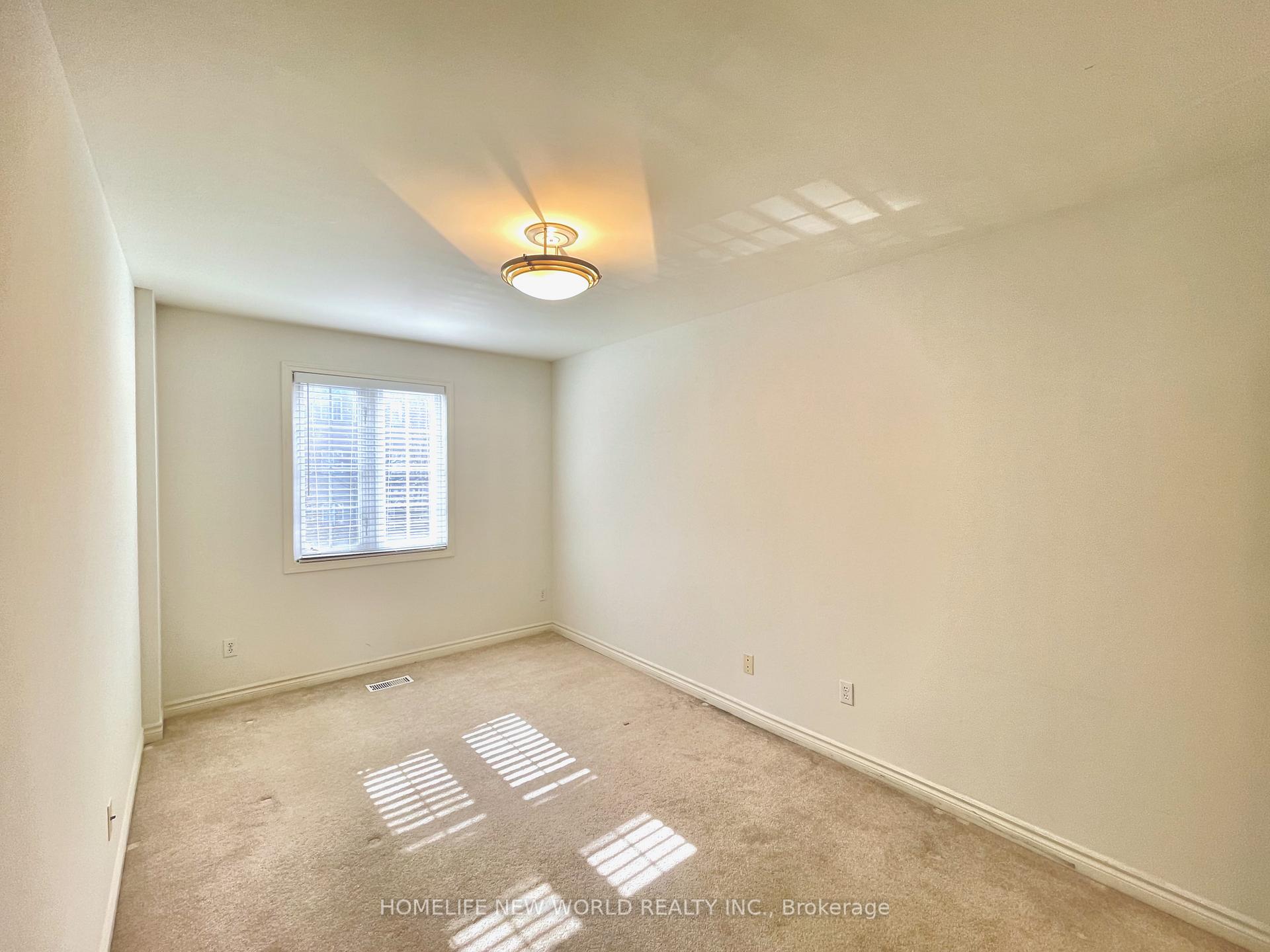 3 Bedrooms Condo at 11 Everson, Toronto For sale