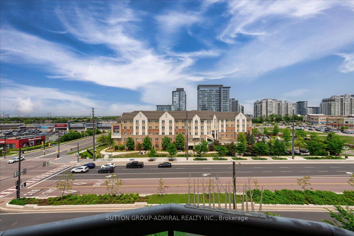 2 Bedrooms Condo at 745 New Westminster, Vaughan For sale