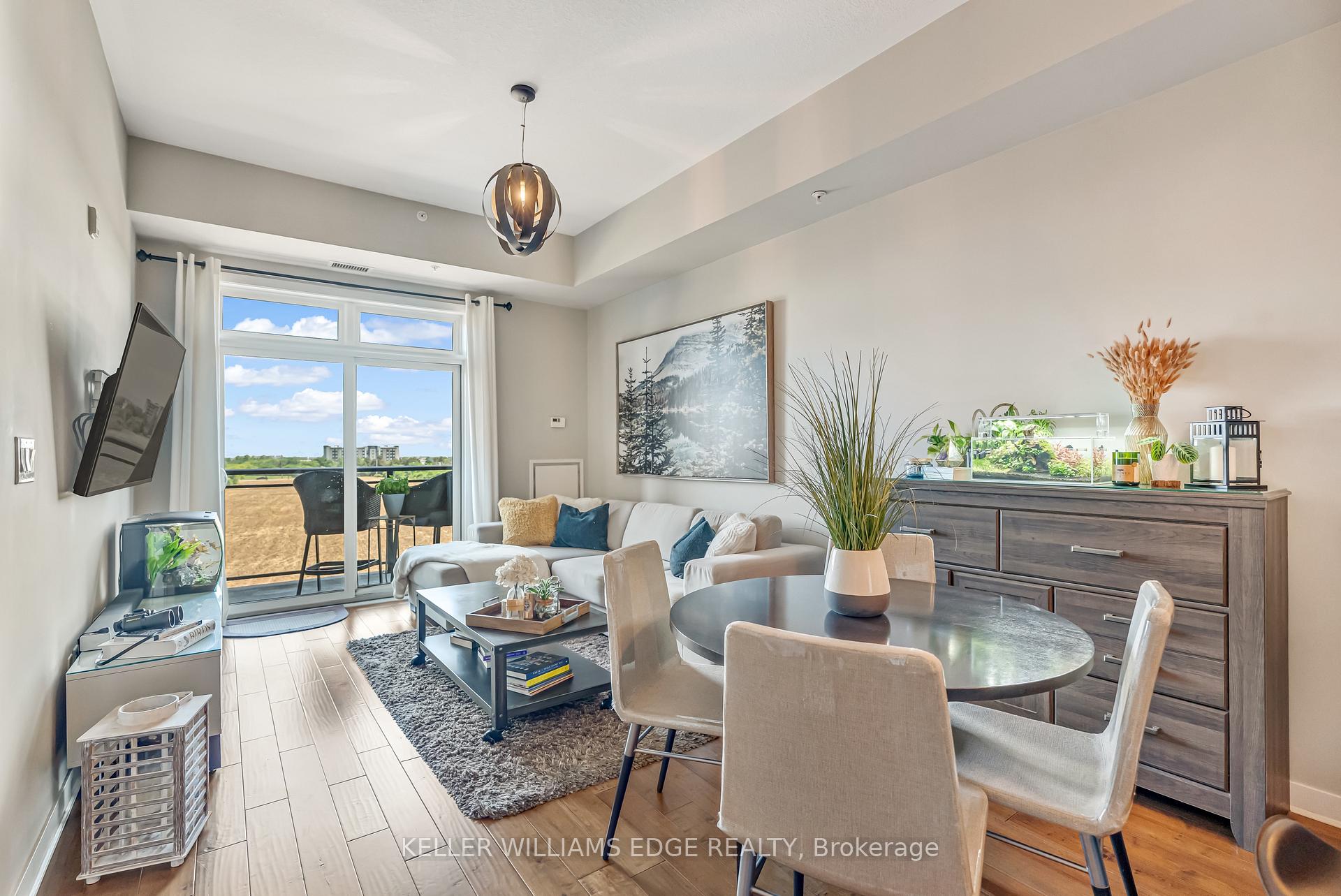 1 Bedroom Condo at 5010 Corporate, Burlington For sale