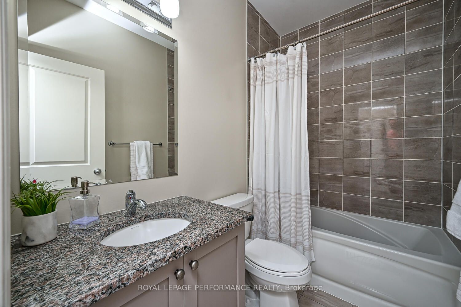 129 Hickstead Way, StittsvilleMunsterRichmond, ON K2S 0Z5