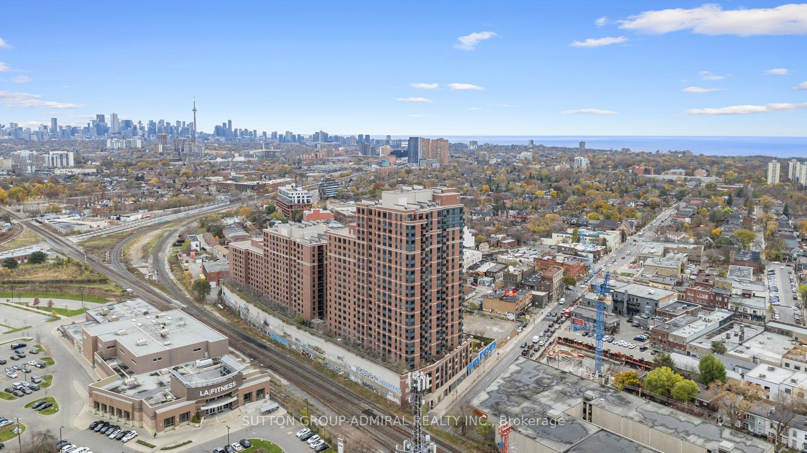 2 Bedrooms Condo at 60 Heintzman, Toronto For sale
