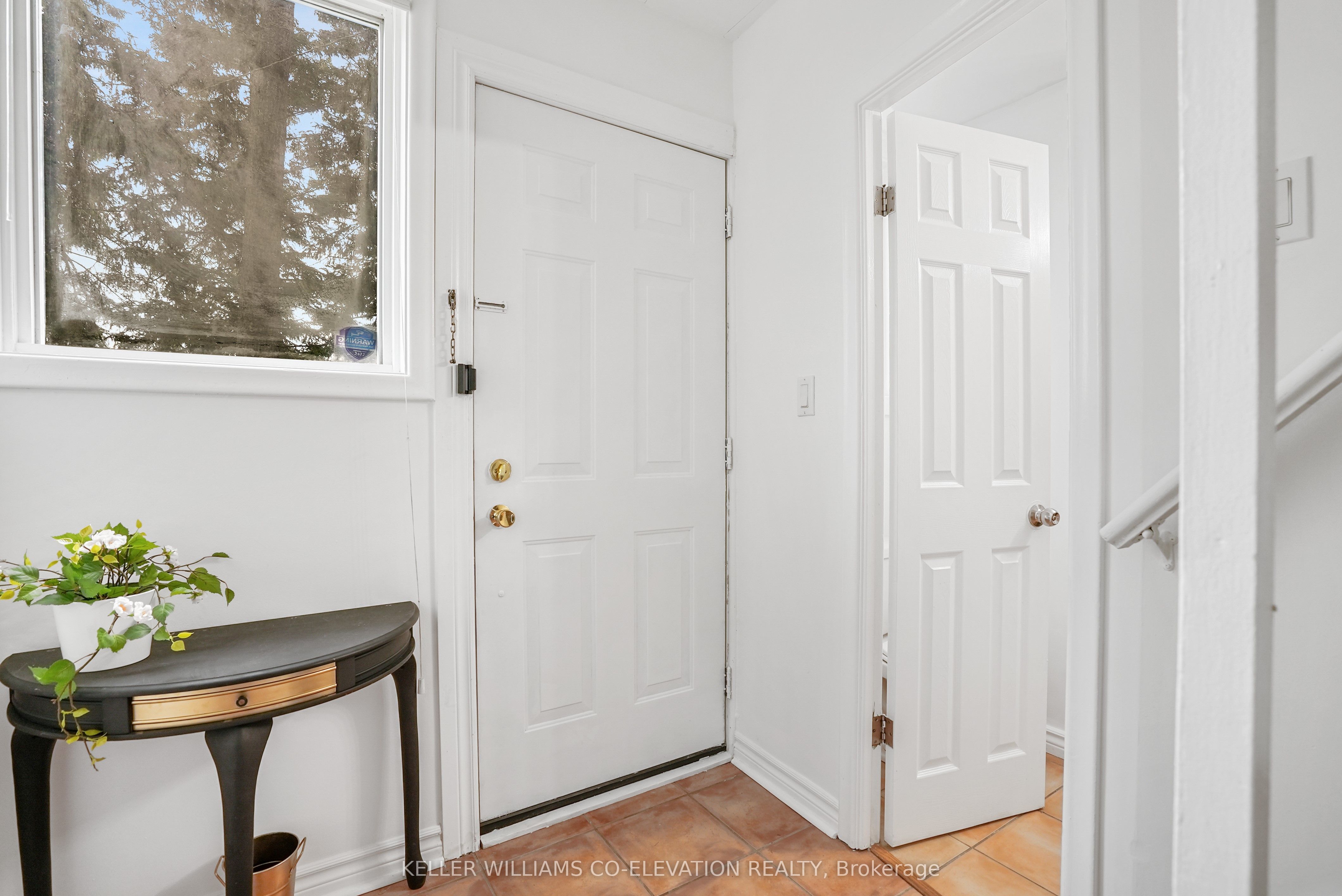 1136 Bronte Road