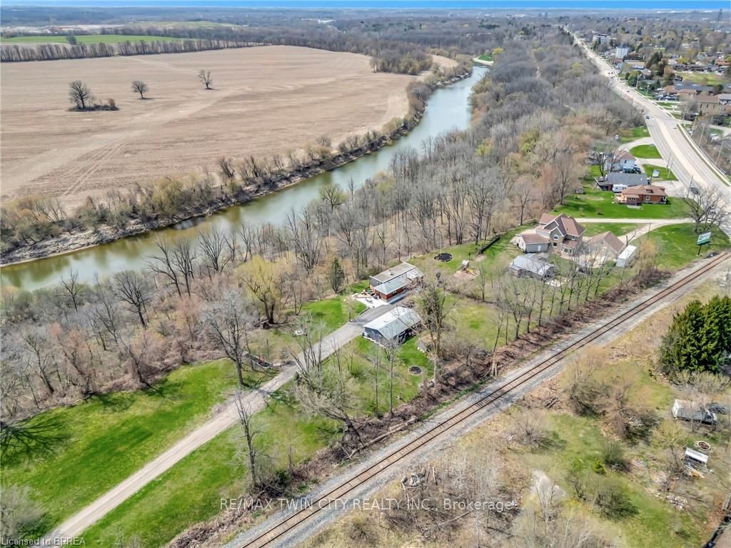 1 Old Onondaga Road, Brantford, ON N3T 5L9