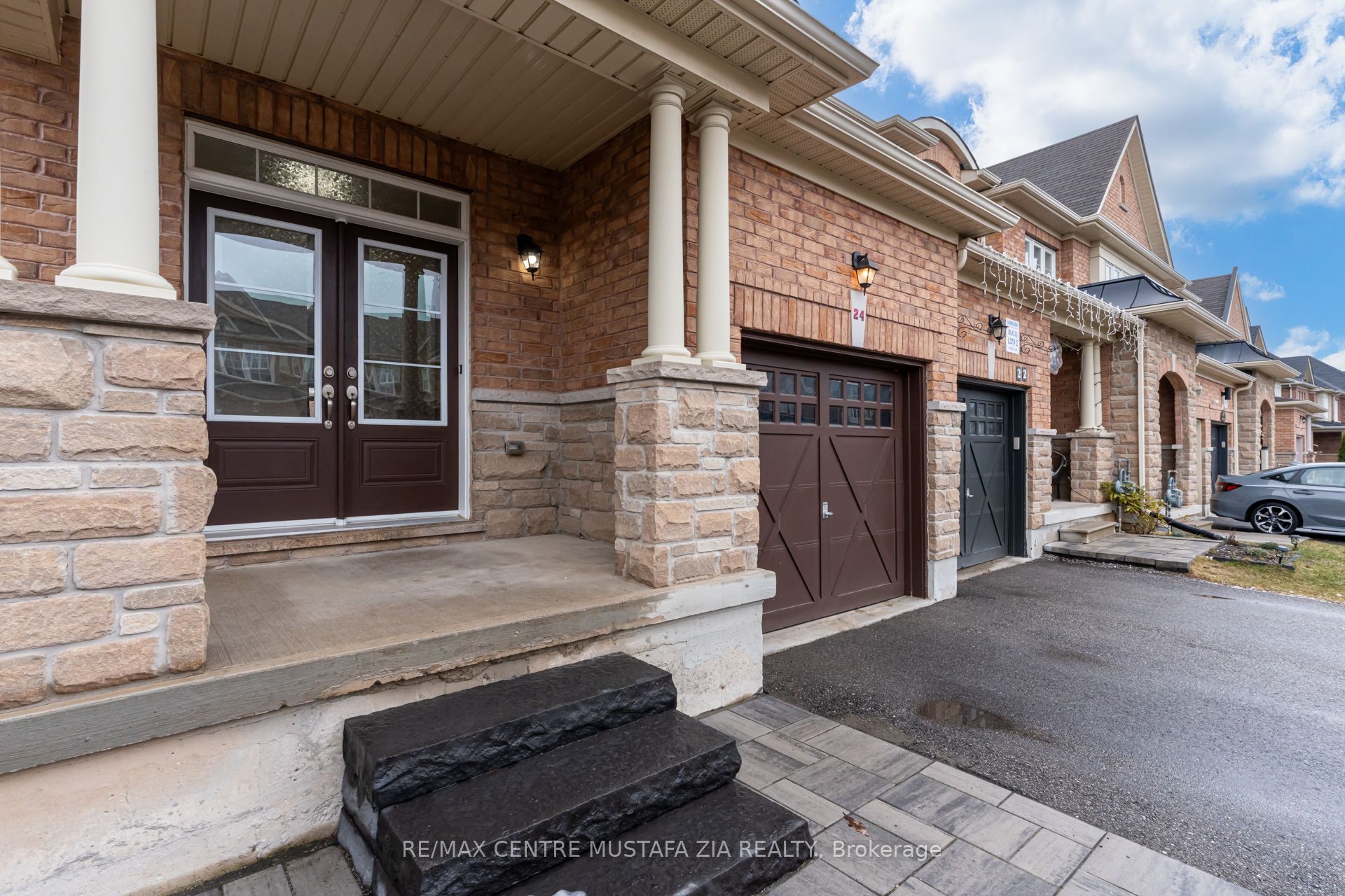 24 Munch Place