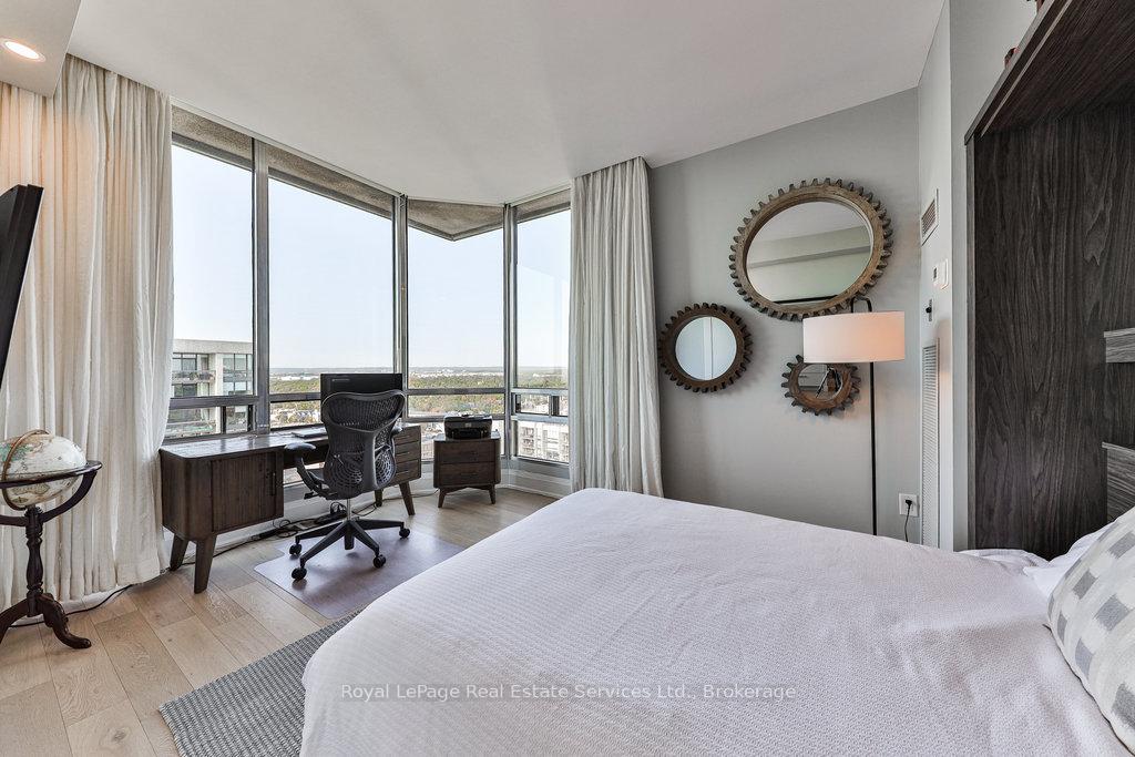 2 Bedrooms Condo at 2170 Marine, Oakville For sale