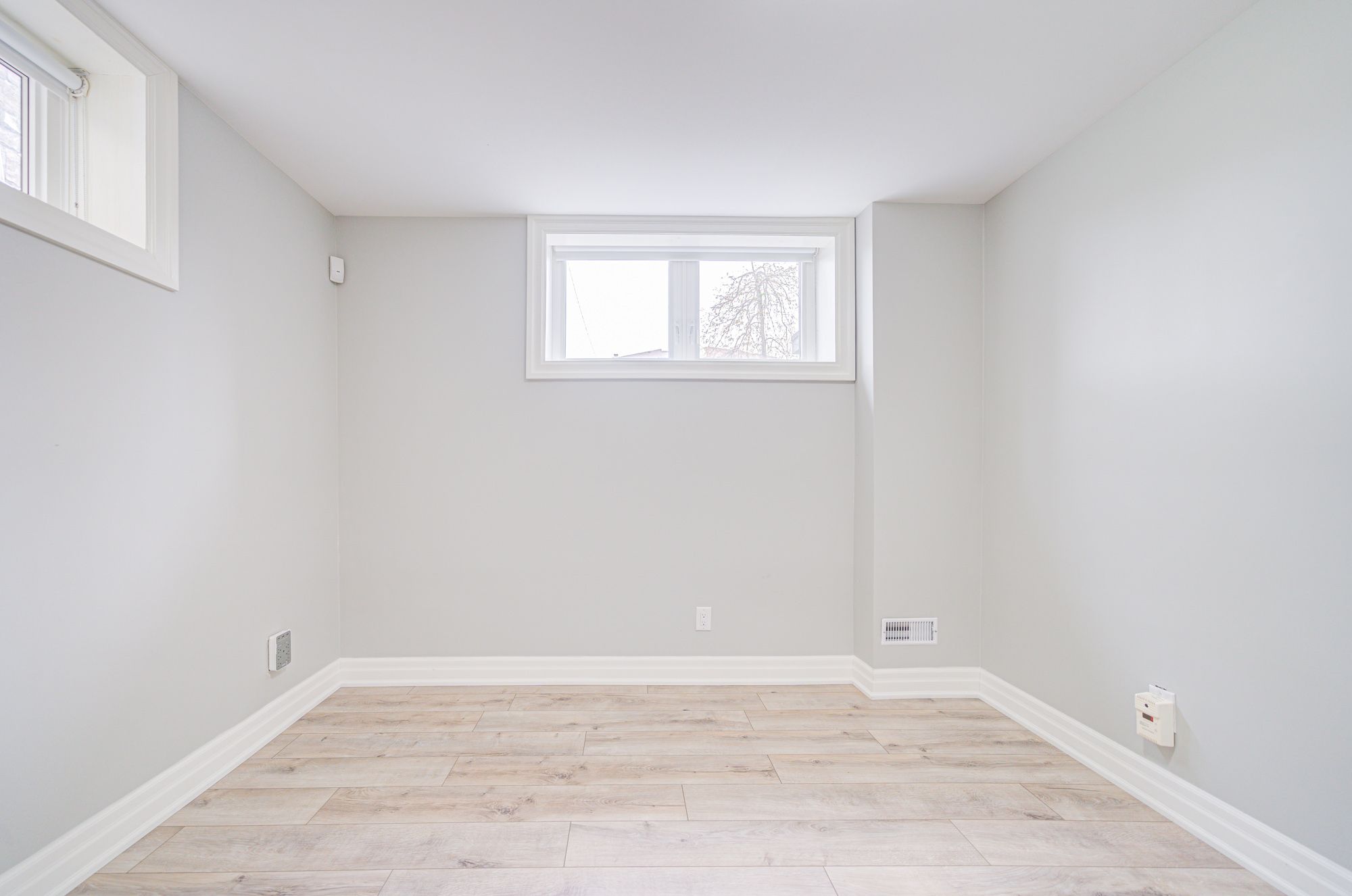 125 Dell Park Avenue Bsmt