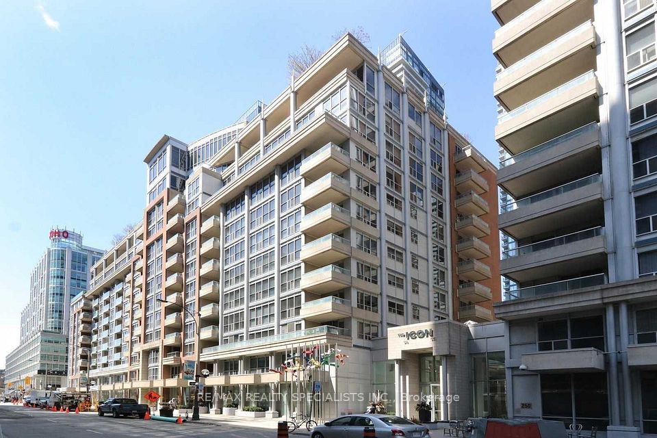 270 Wellington