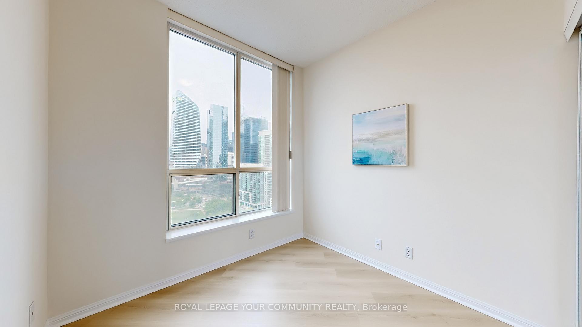 2 Bedrooms Condo at 230 Queens, Toronto For sale