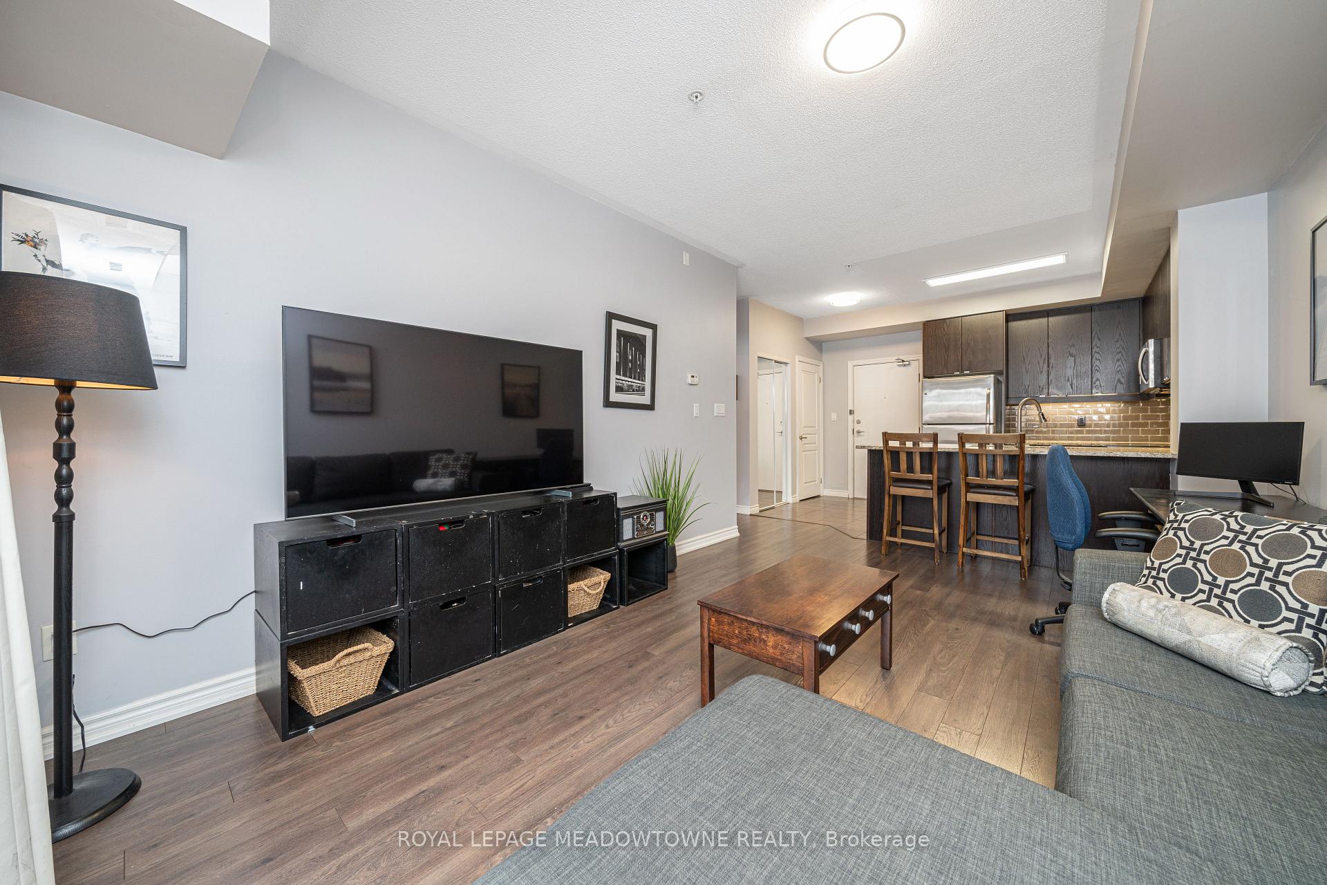 1 Bedroom Condo at 570 Lolita, Mississauga For sale