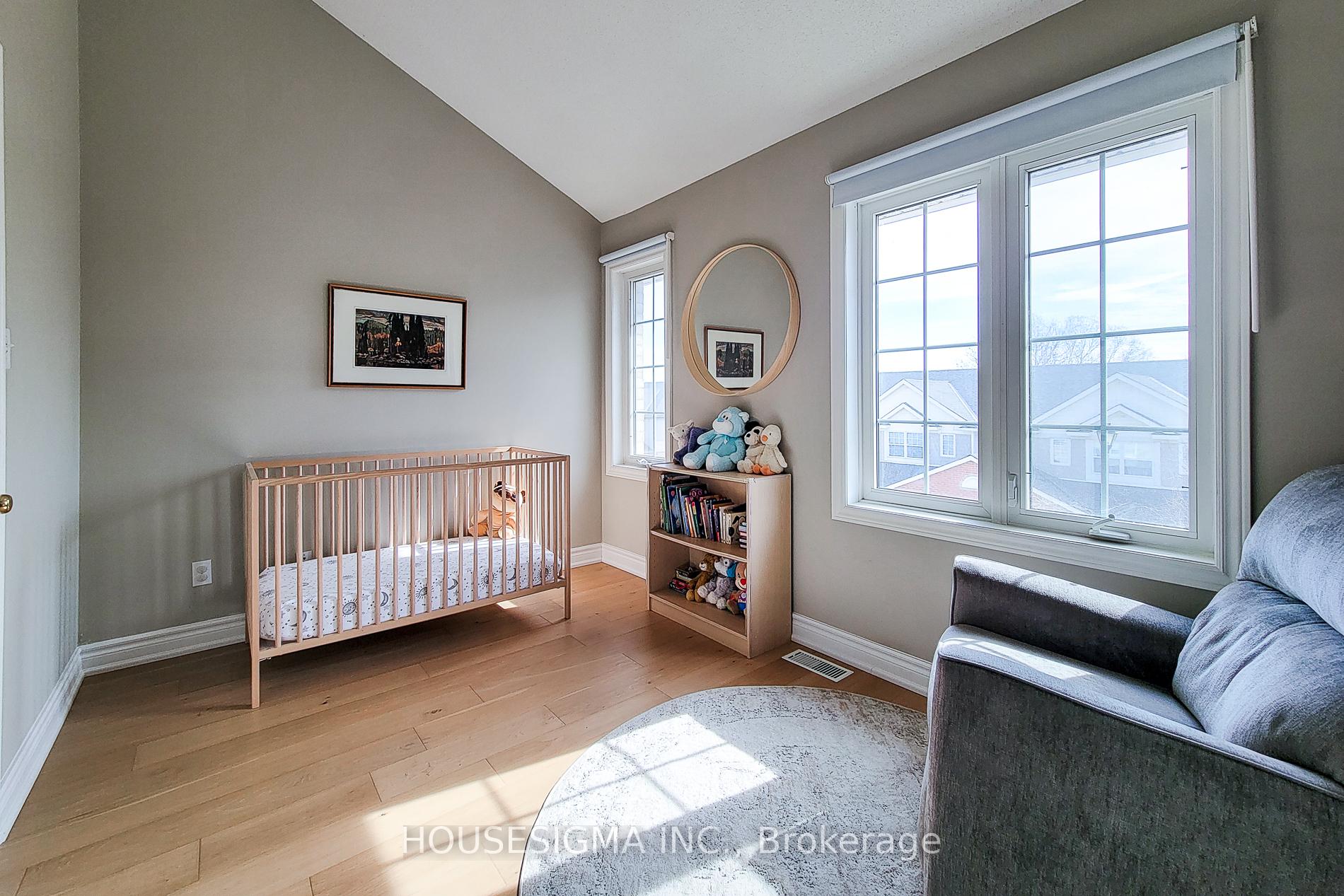 2 Bedrooms Condo at 3480 Upper Middle, Burlington For sale