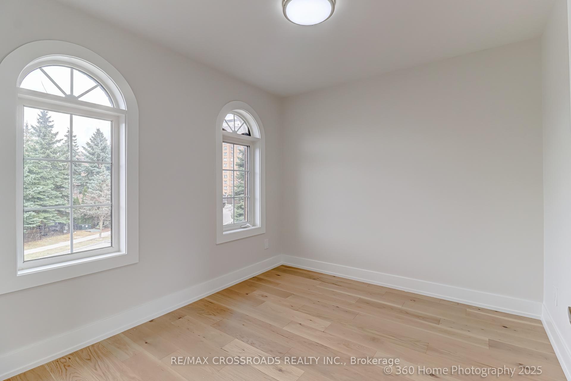 3 Bedrooms Condo at 70 Sidney Belsey,  Toronto For sale