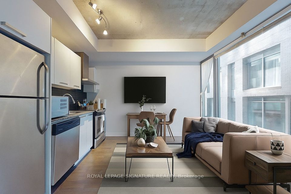 95 Bathurst Street